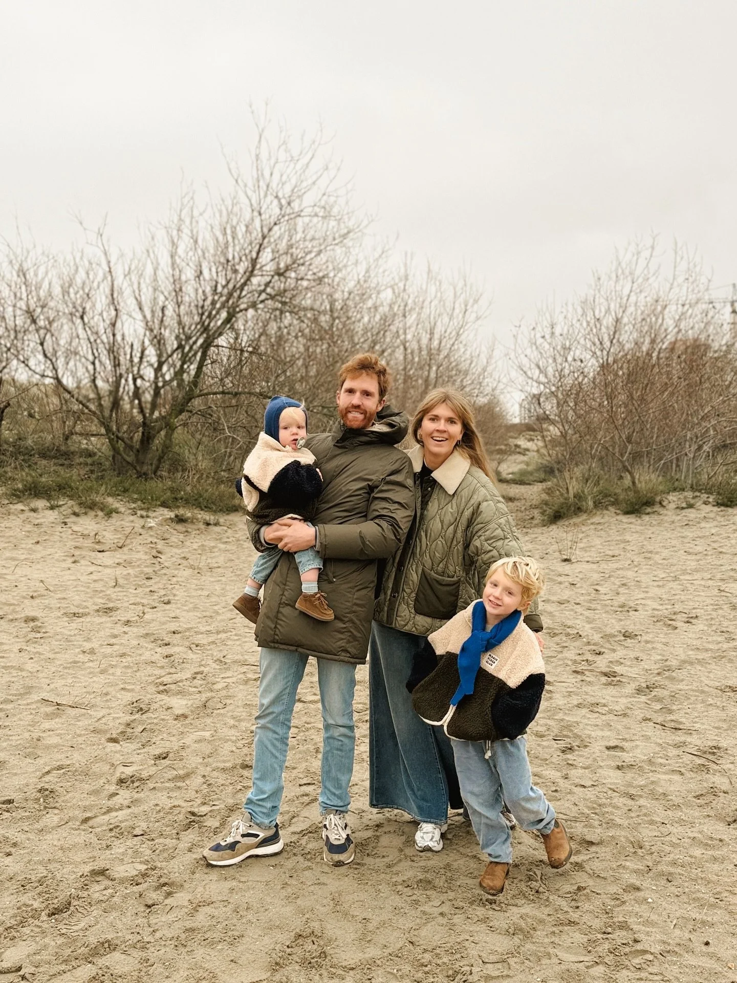 We wensen jullie fijne feestdagen! 🎄

Voor ons stond dit jaar in het teken van groei, inzichten en ook de nodige uitdagingen. Groei binnen ons bedrijf, mentale groei en fysiek de nodige aanpassingen (vooral voor mij dan 😉). Zowel professioneel als 