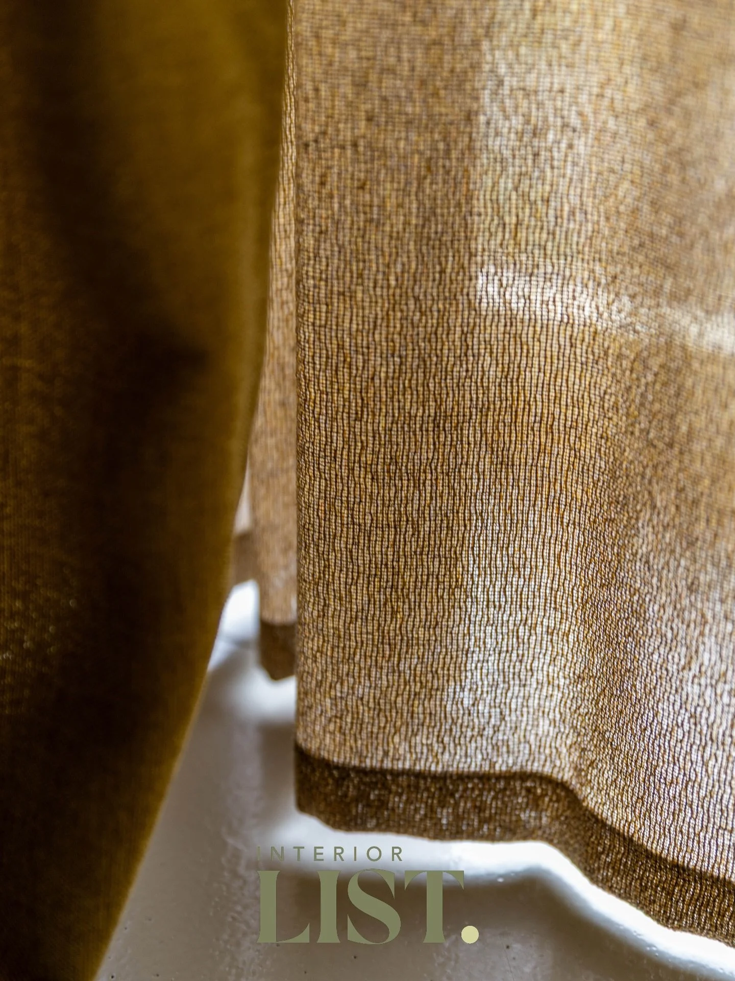 Afwerking maakt het verschil 

Bij LIST draait alles om de details &mdash; en dat zie je ook bij de zoom.
Ga je voor een enkele zoom voor een strakke, minimalistische look?
Of kies je een dubbele zoom voor net dat tikkeltje extra volume en luxe?

Ook