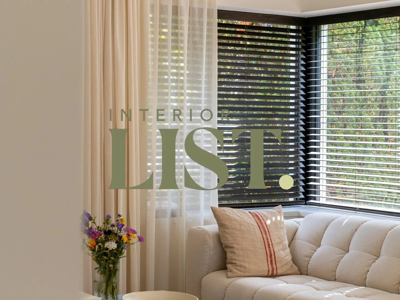 Een van de meestegestelde vragen tijdens een advies aan huis is: &ldquo;Kan ik twee types raamdecoratie combineren in 1 ruimte?&rdquo; 👉🏻 JA! Je kan er zelf twee combineren op eenzelfde raam.

Wat vinden jullie van het resultaat?