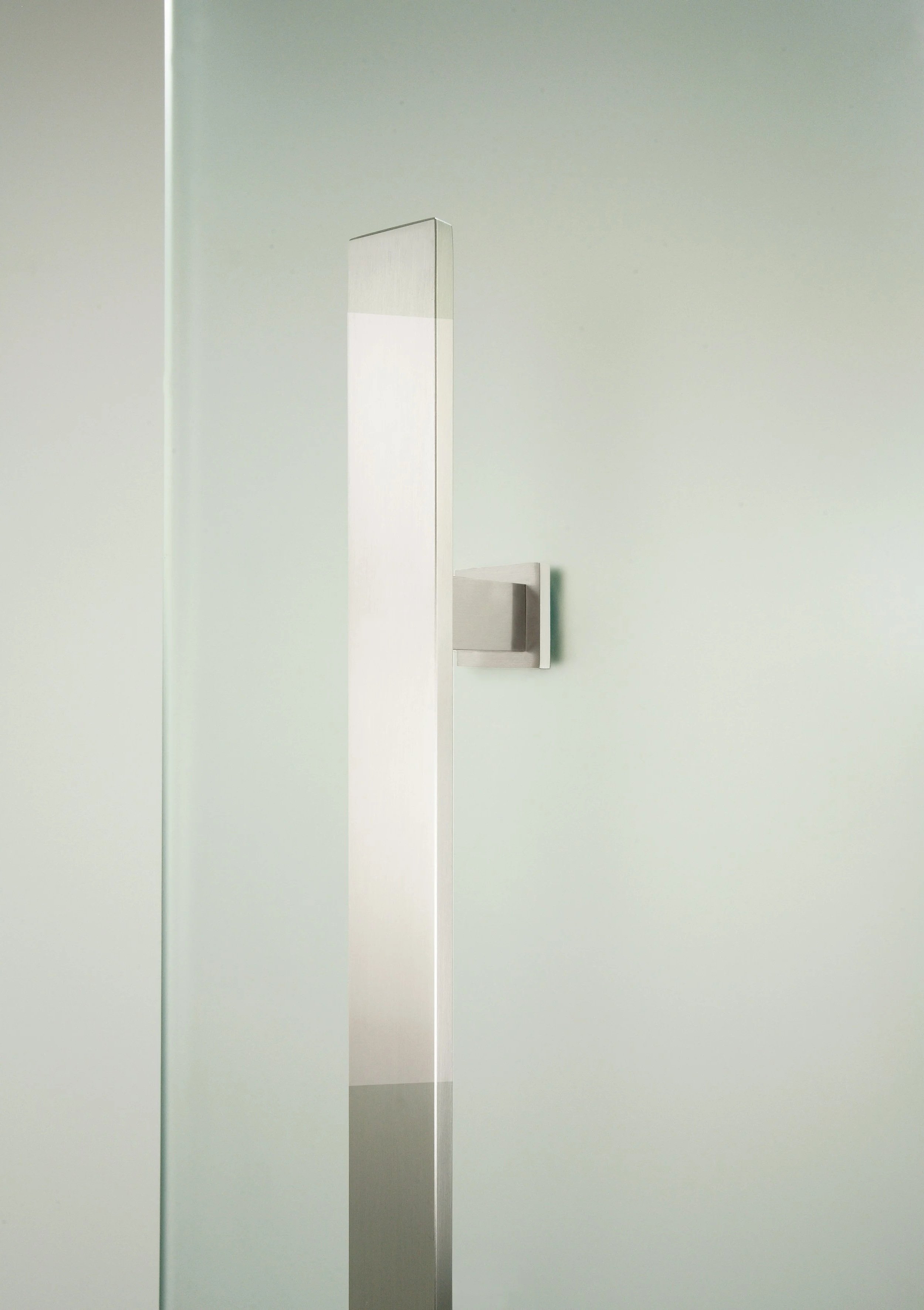 MWE Planus TG.1038 model stainless steel door handle vertical bar, ladder pull