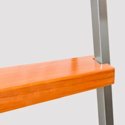 MWE LADDER TREAD STEP WOOD