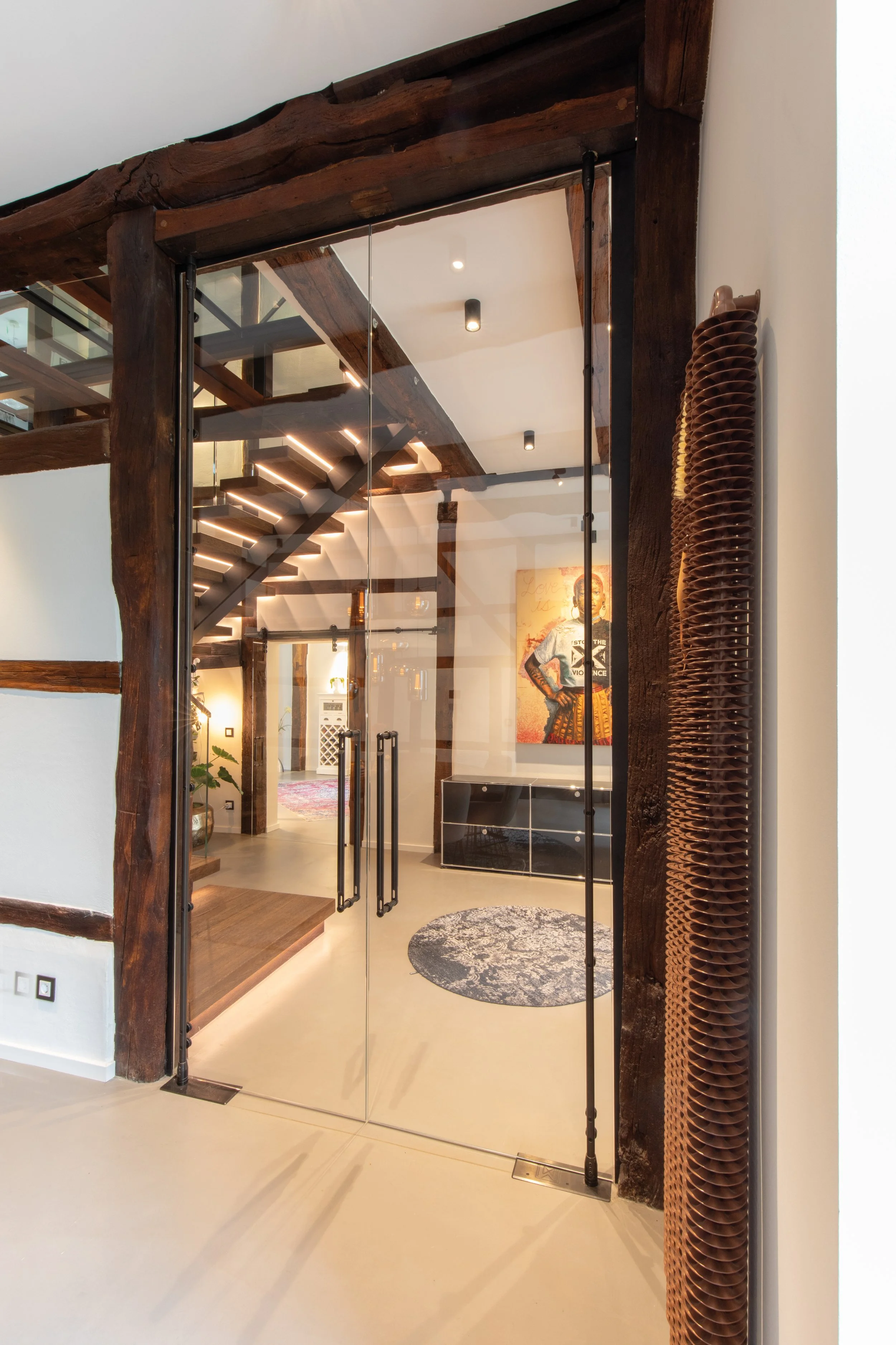 MWE pivot door hardware Klassik Aura