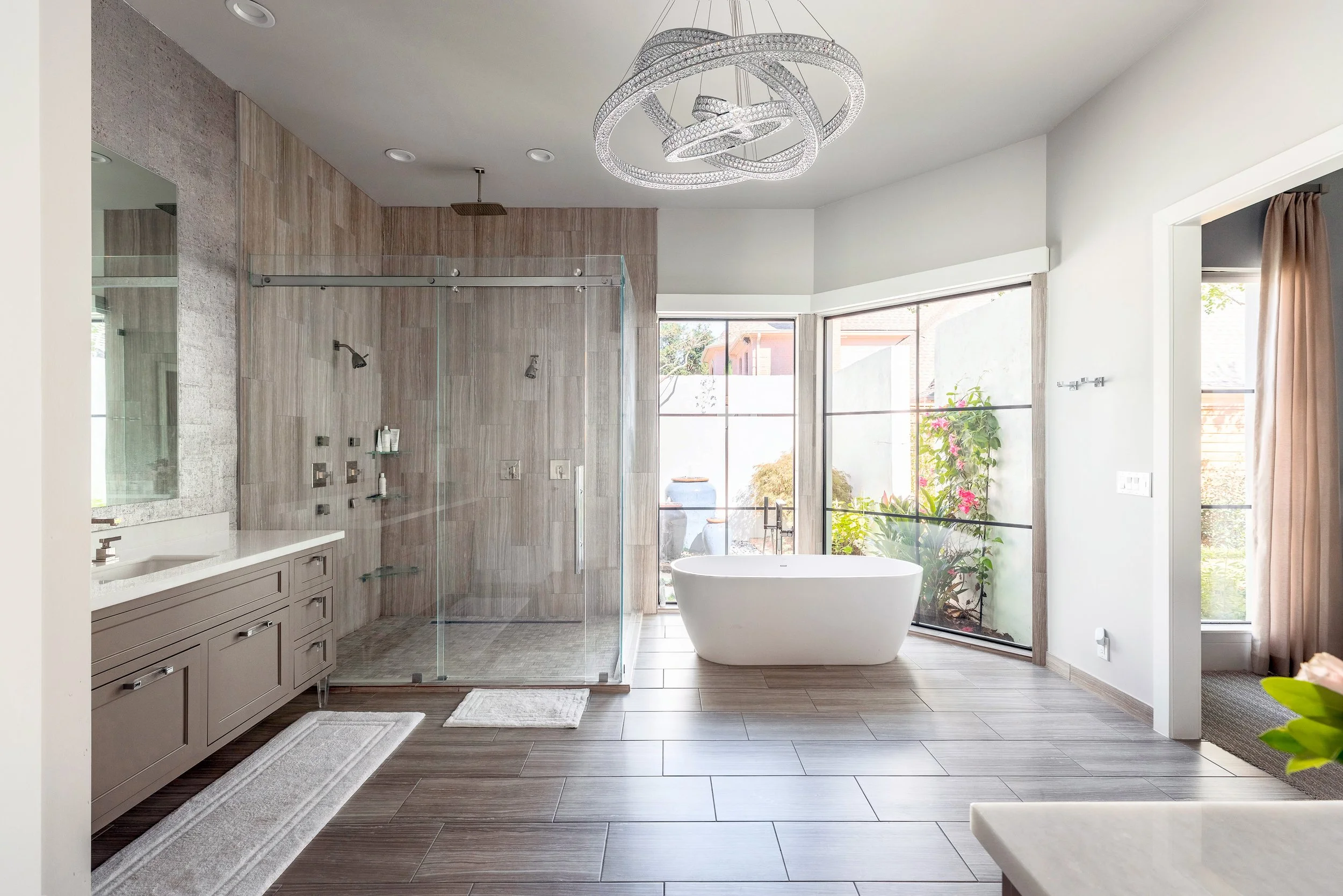 Krownlab Freya shower door hardware