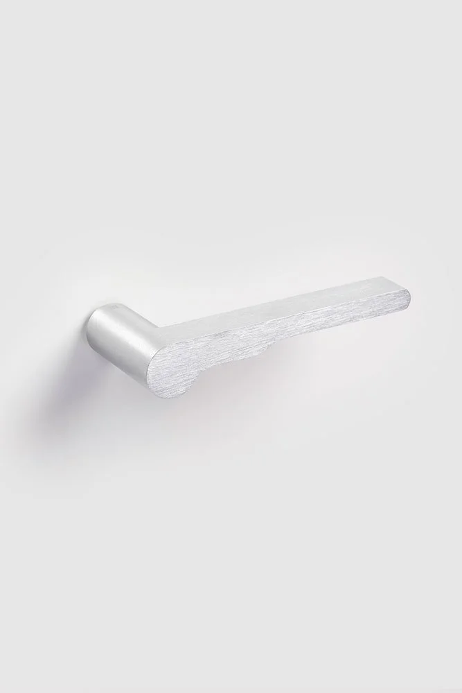Verum Italy roseless lever handle, WIND model