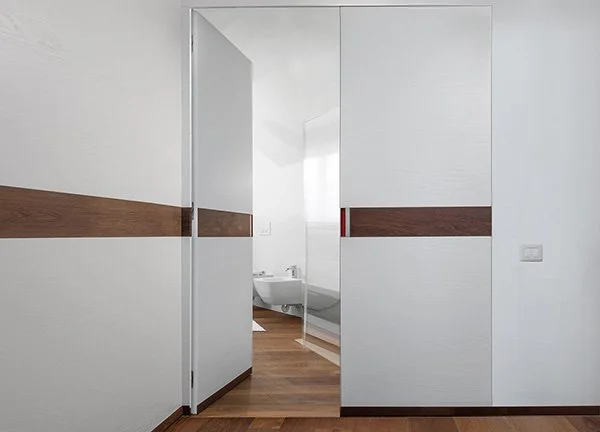 Eclisse Syntesis door system