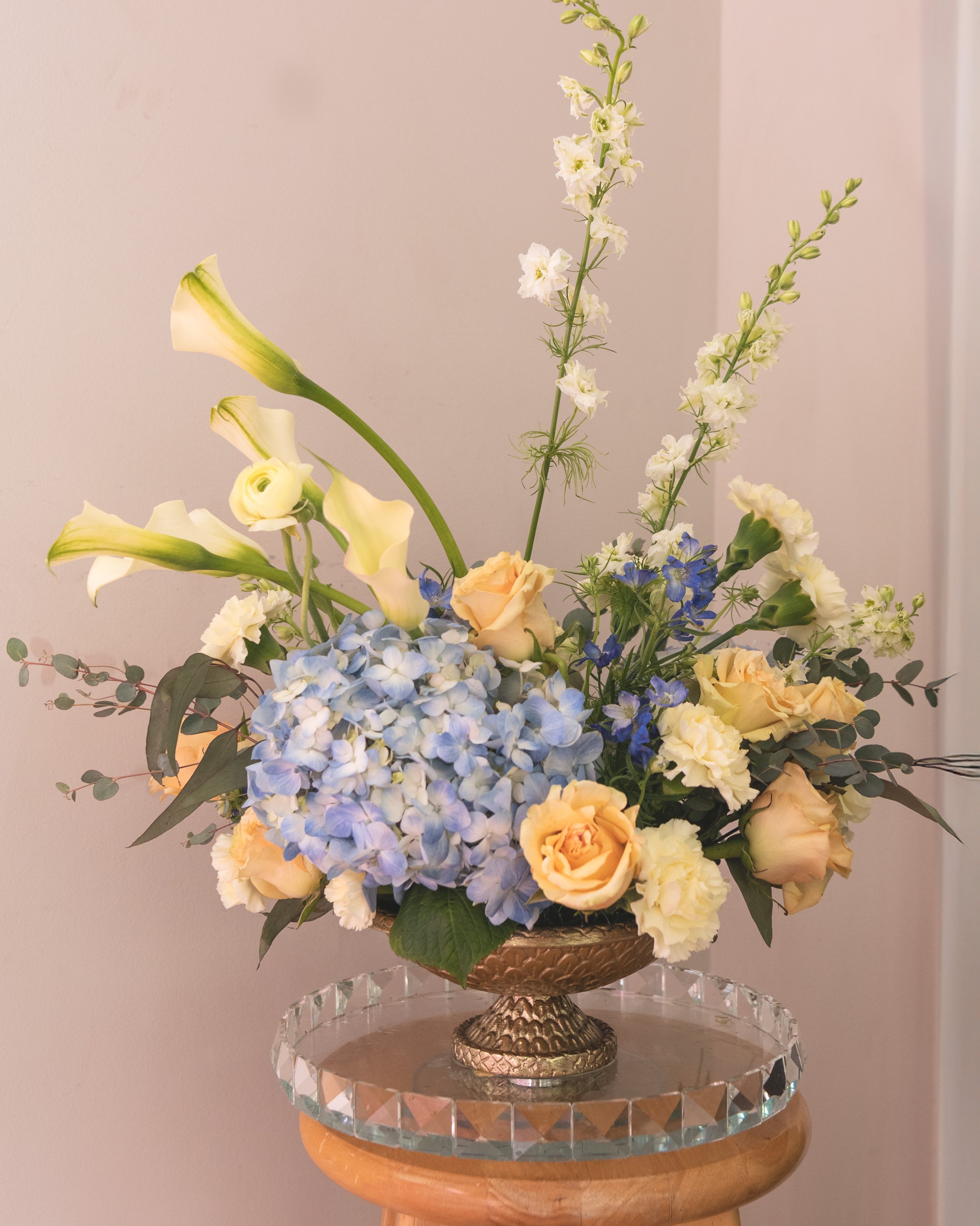 021725 Blue and Yellow ROMANCE-13_1.jpg