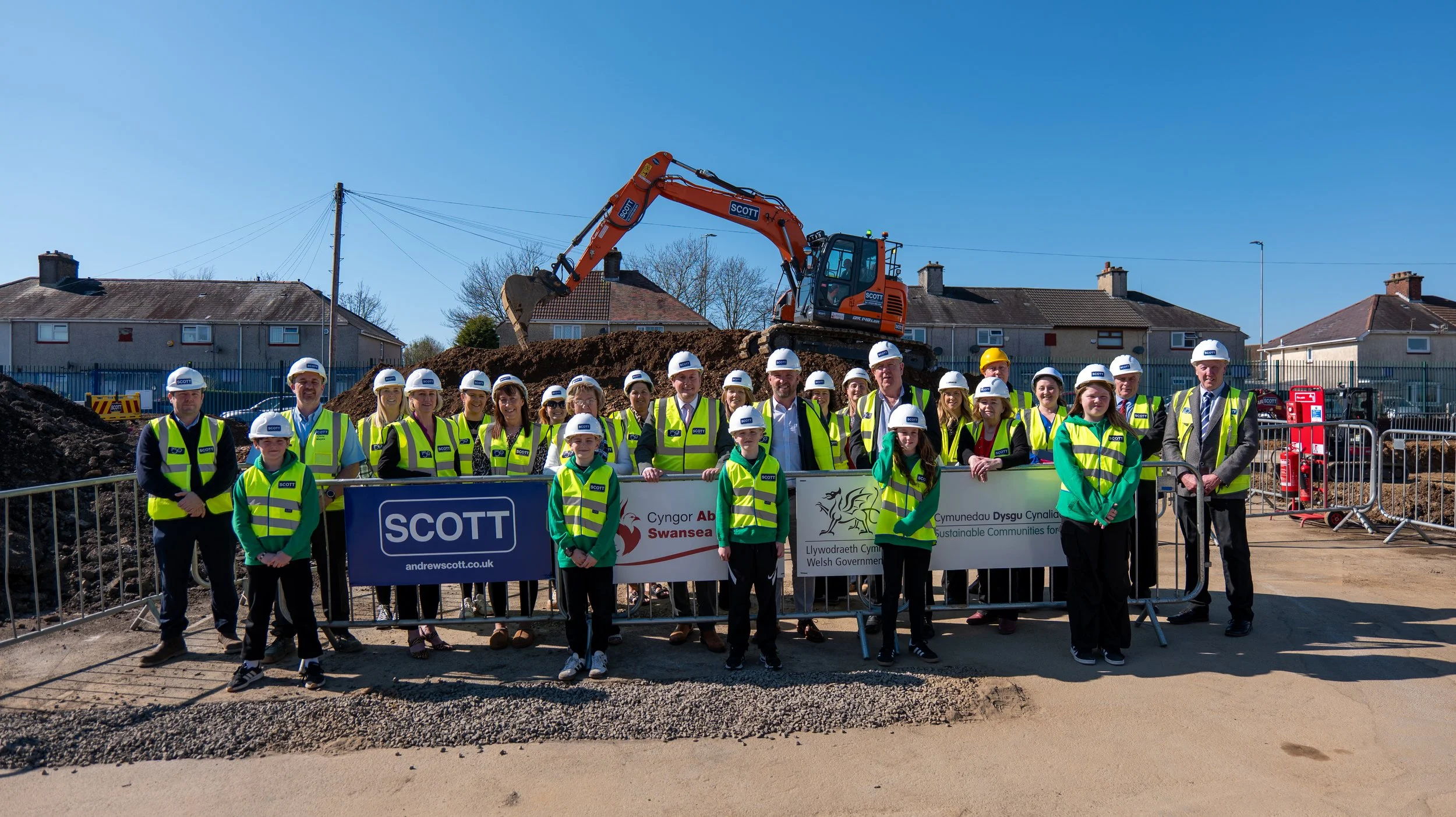 Andrew Scott begins £4m Townhill Primary School upgrade