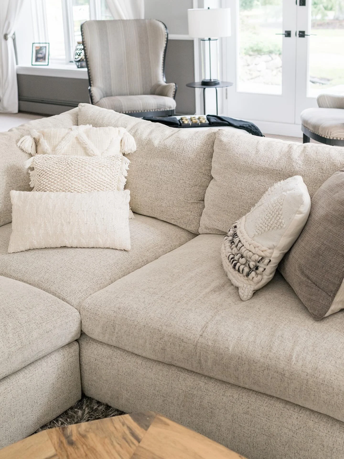 Playoff energy, cozy corners, and a New England storm on the horizon.

With the Patriots heading into the final round before the Super Bowl, this living room is officially on standby mode with soft textures, deep seating, and nowhere else you would r