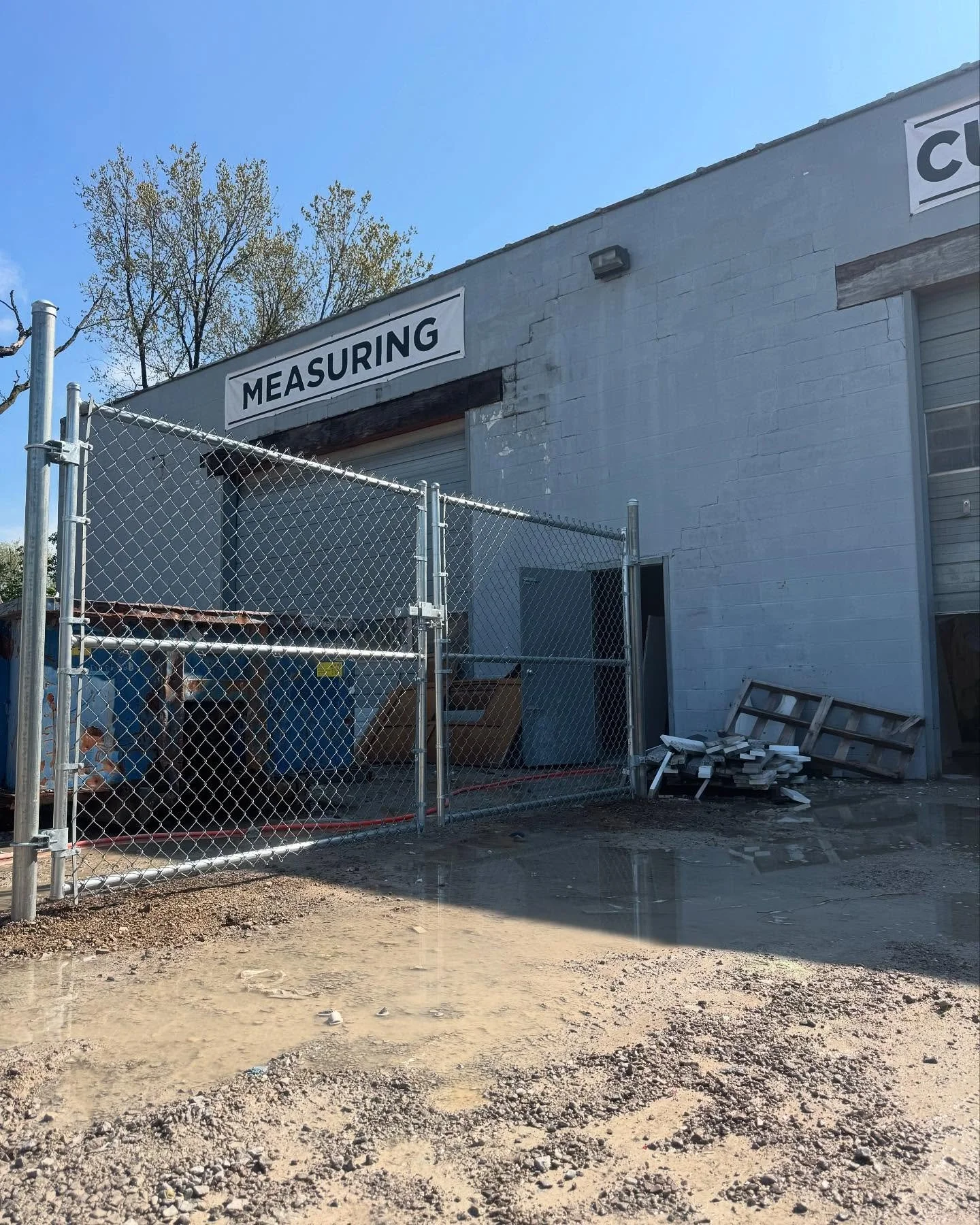 Took care of our good friend at granite depot @donets_aaart #chainlink #gate #cjhfencing #fence