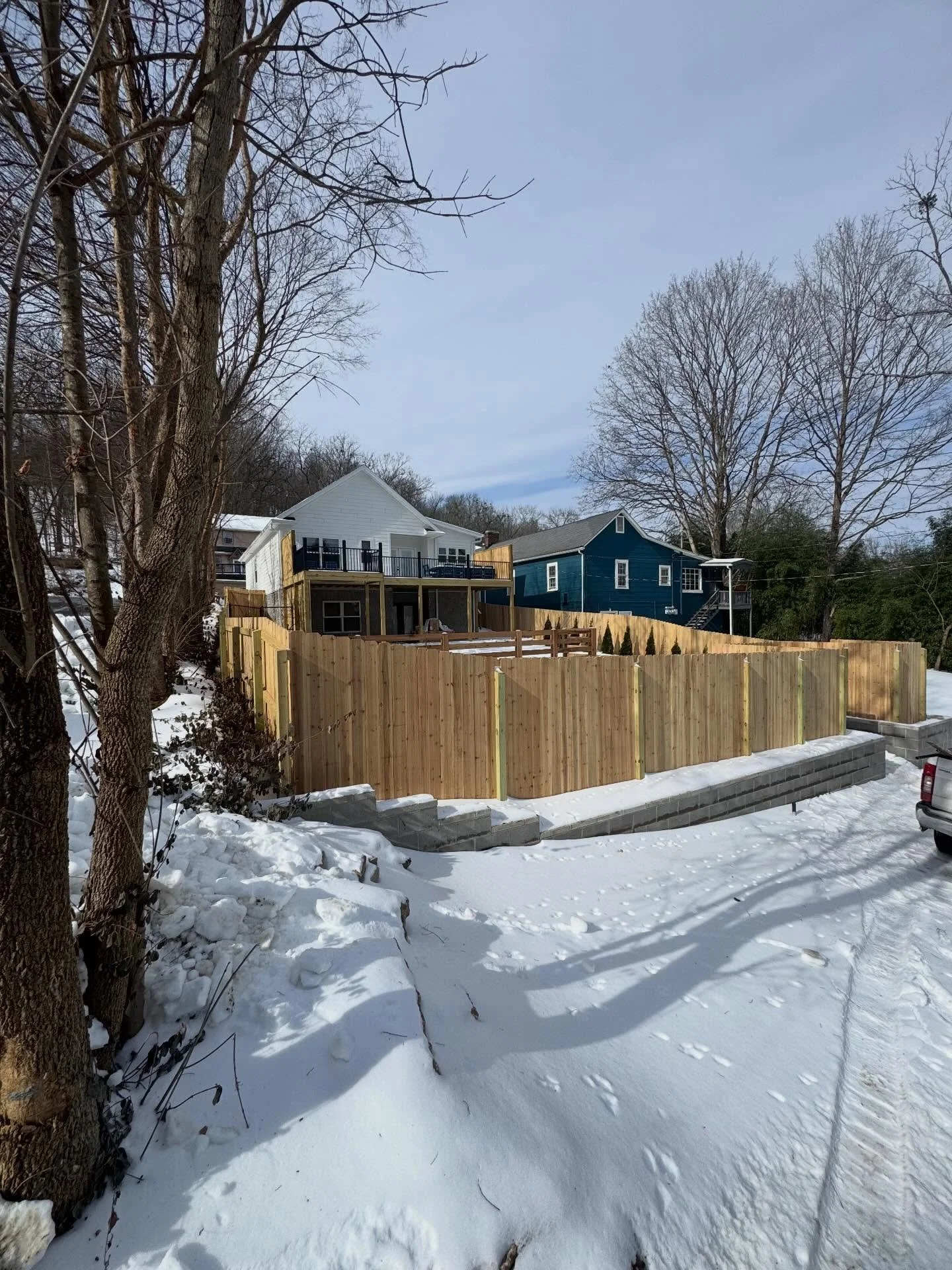 Thank you Gabe for letting us help complete the dream Airbnb based on the bourbon trail! #4board #cedarprivacy #fence #cjhfencing