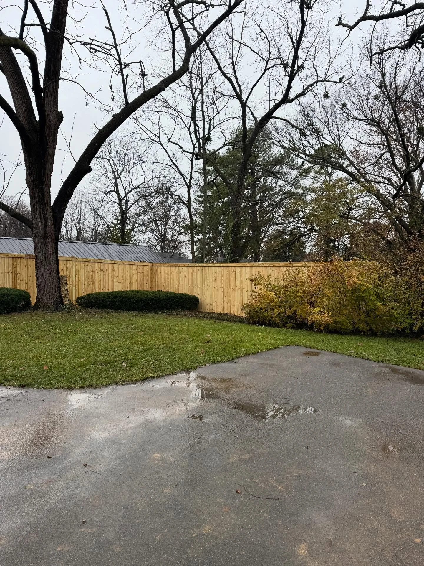 Thanks Dermot for letting us complete this 8&rsquo; master piece. #cjhfencing #fence #yellowpine #6x6 #woodwork