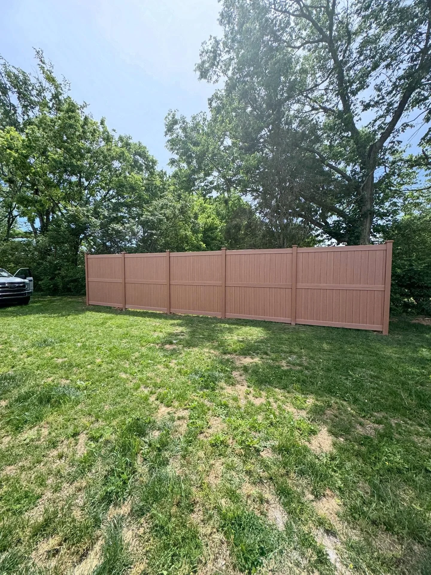 8&rsquo; Newbury vinyl done in Richmond #cjhfencing #fence #vinyl