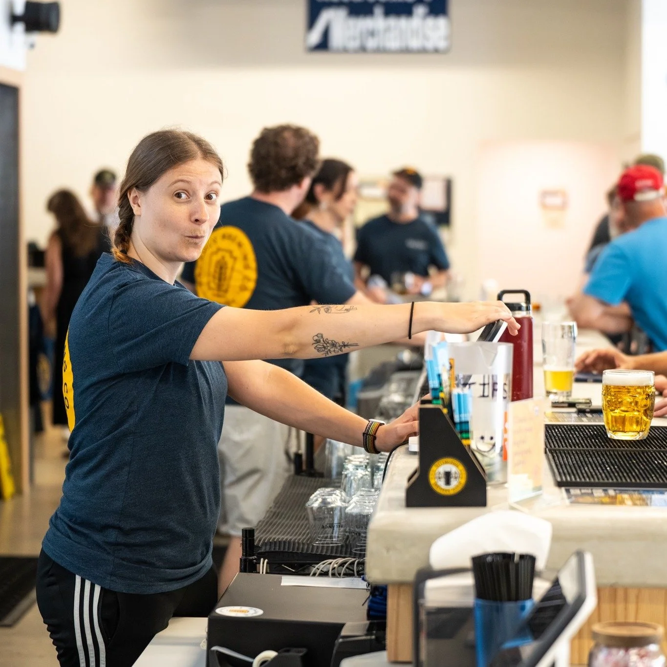 That face when you realize our End of Summer Party is only 7 DAYS away! 😱

Get ready for: 🍽️ ROBAL'S MOBILE serving up delicious eats (4PM-9PM) 🎵 LIVE MUSIC with the incredible Kevin Latshaw (7PM-9PM) 🌿 WANDER &amp; ROOT PLANTS popup for all your