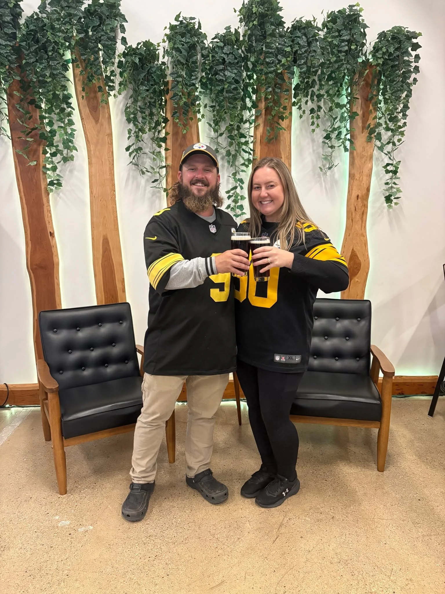 GAME DAY IS TOMORROW! ⚫🟨

Reminder that we're opening EARLY at 9:30am tomorrow for the Steelers game in France!

☕ @travelintomscoffee will be here and ready with:

Fresh coffee ☕
Delicious Belgian waffles 🧇
Crispy bacon 🥓
Plus, enjoy $1 OFF all d
