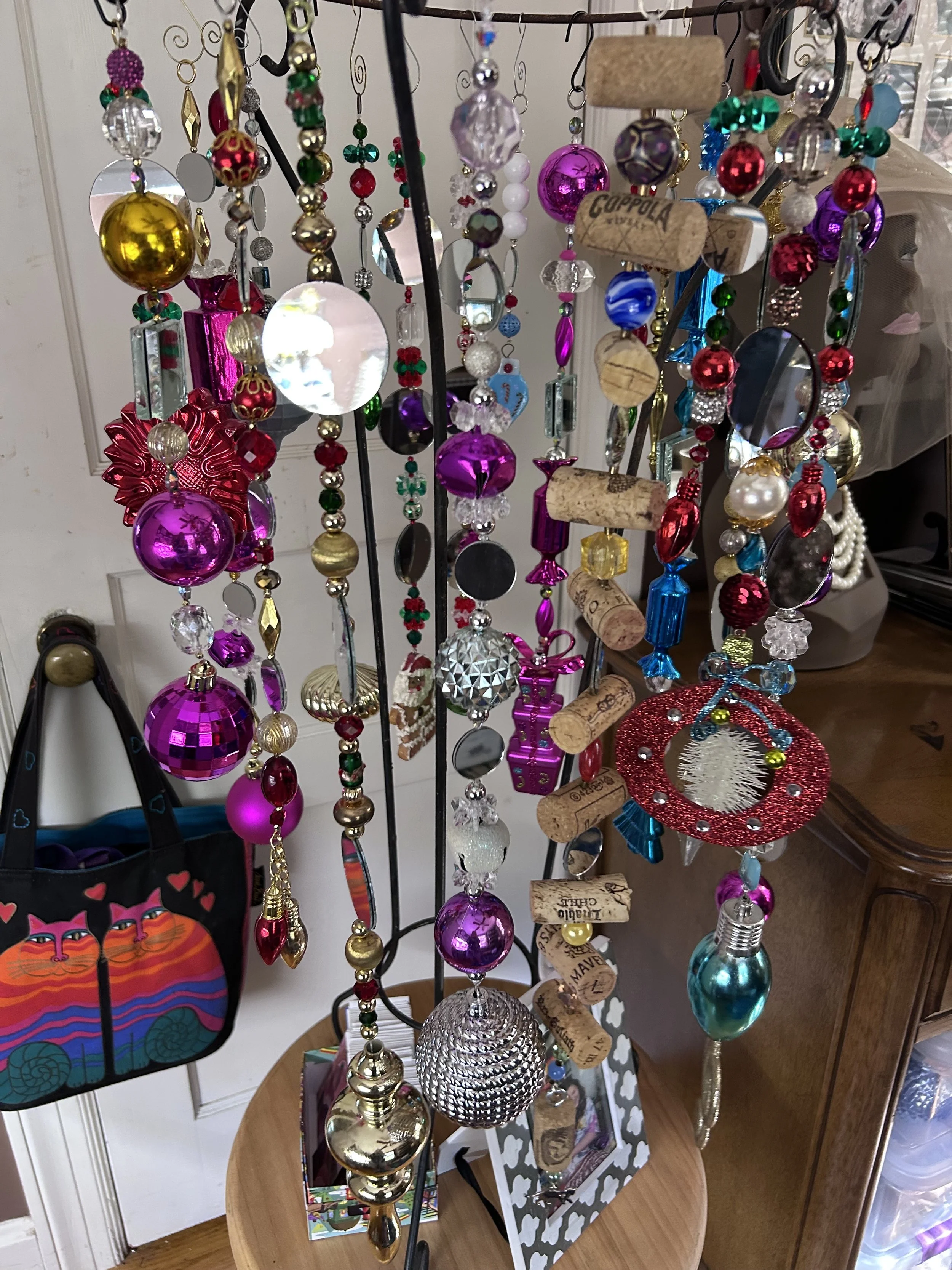 Craft: Holiday Suncatcher