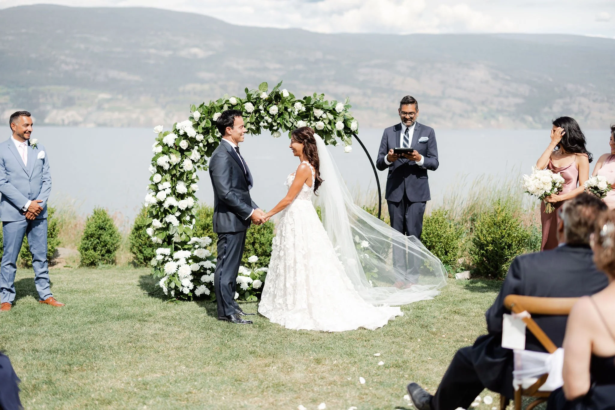 2022-10-12 - MandanaChrisWedding-582.jpg