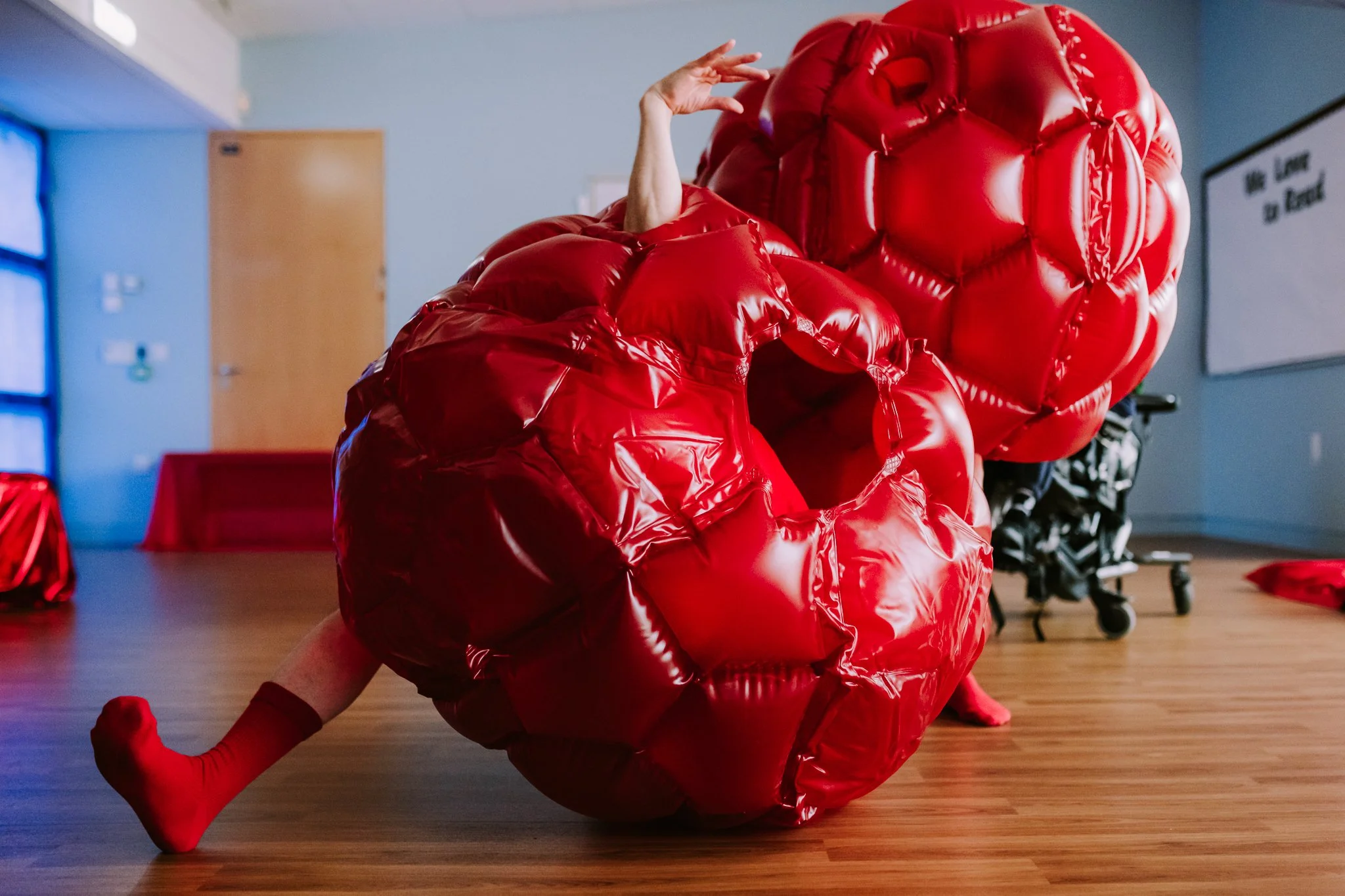 roses are red