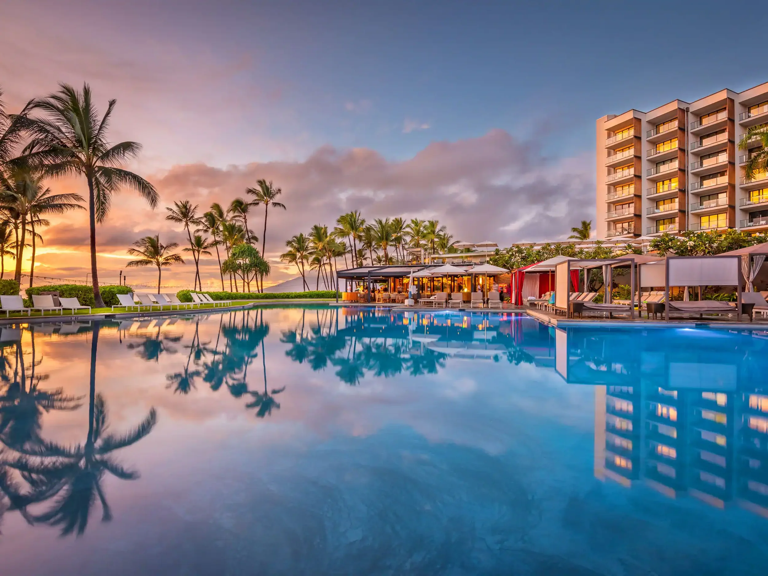 Andaz-Maui-At-Wailea-Resort-P284-Bumbye-Pool-Sunset.4x3.webp