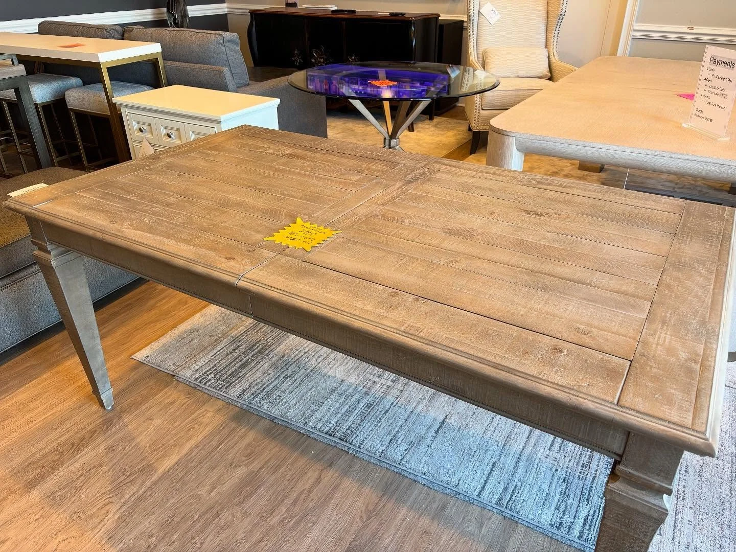 Here are some more pieces we have left from our liquidation sale with Berkshire Furniture🛋️🛏️🪞

Pictures followed by price➡️

🚨Prices are continuing to drop!! Don&rsquo;t miss out before the sale ends