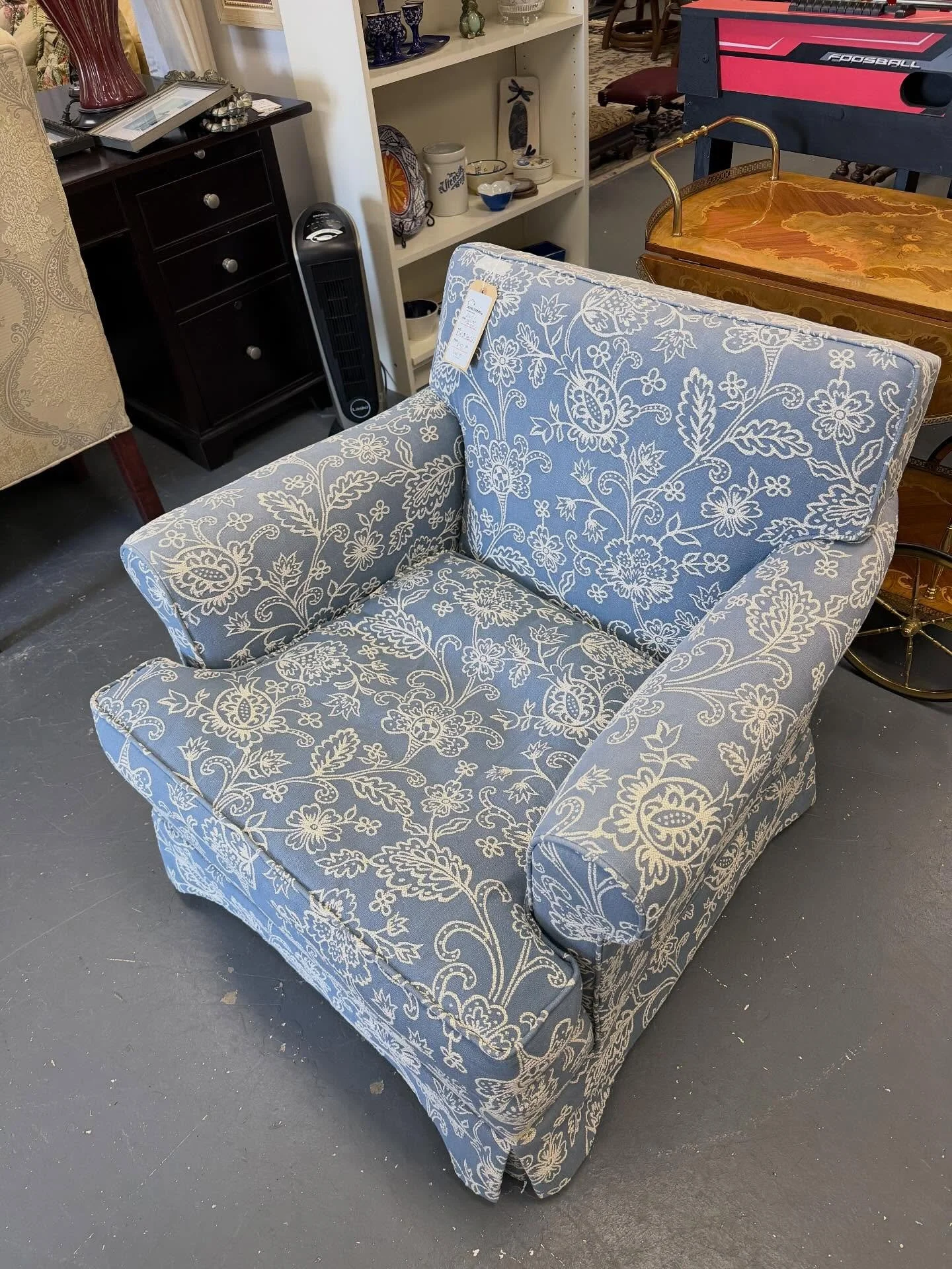 Some of our favorite picks from the warehouse today!🤩

Come shop with us this week to discover more treasures like these!🛍️🪑🖼️🪞📺

📍244 Sheffield Street, Mountainside, NJ 07092
🕕Tuesday 10a-4p|Thursday 12p-7p|Saturday 10a-4p
📞908-514-9657

#m