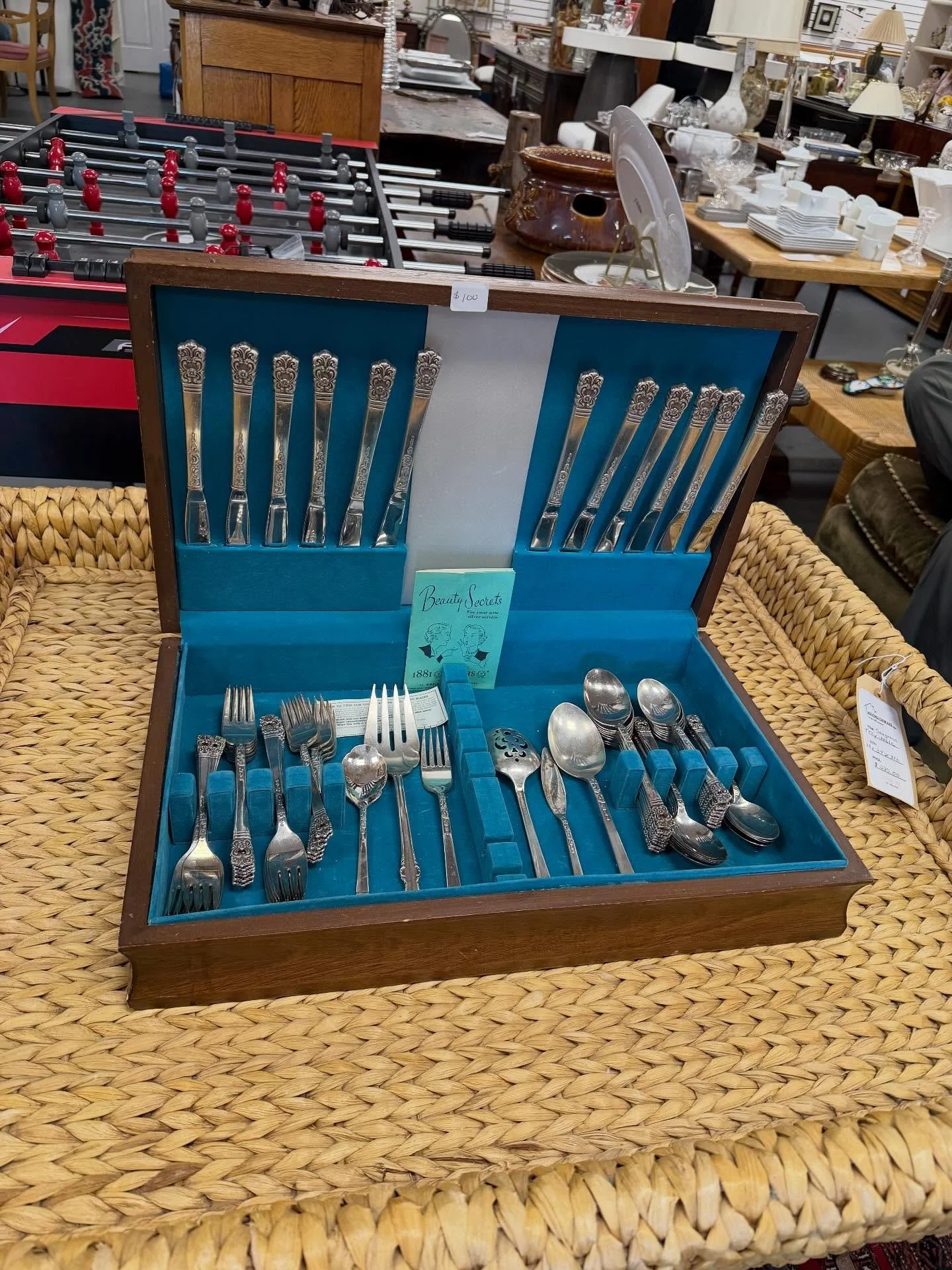 Some new inventory this week from the warehouse!🤩🤩

Come enjoy the beautiful weather with us this week at MFW, while you explore and find new treasures🪑🛋️🖼️🪞

These pieces are waiting for you!!

📍244 Sheffield Street, Mountainside, NJ 07092
🕕