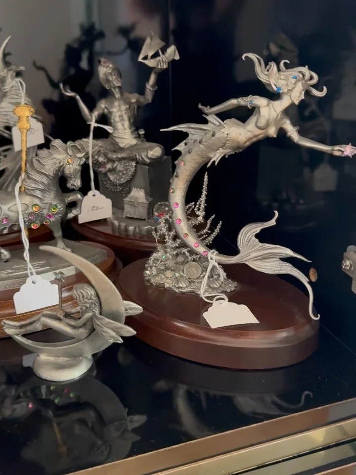 Just in 👀✨

A rare collection of pewter figures by James Lane Casey and others, all individually numbered and totaling around 35 pieces.

Valued at well over $5,000
Available as a full set for $1,500

Collectors, this is your moment

DM us or send t