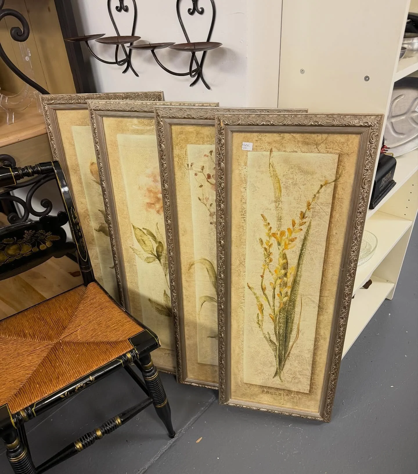 Come grab the new inventory this week at the warehouse while it lasts‼️ 

We have something for everyone, so make sure to stop in this week and shop with us🛍️🖼️🪑🛋️🪞

📍244 Sheffield Street, Mountainside, NJ 07092
🕕Tuesday 10a-4p|Thursday 12p-7p