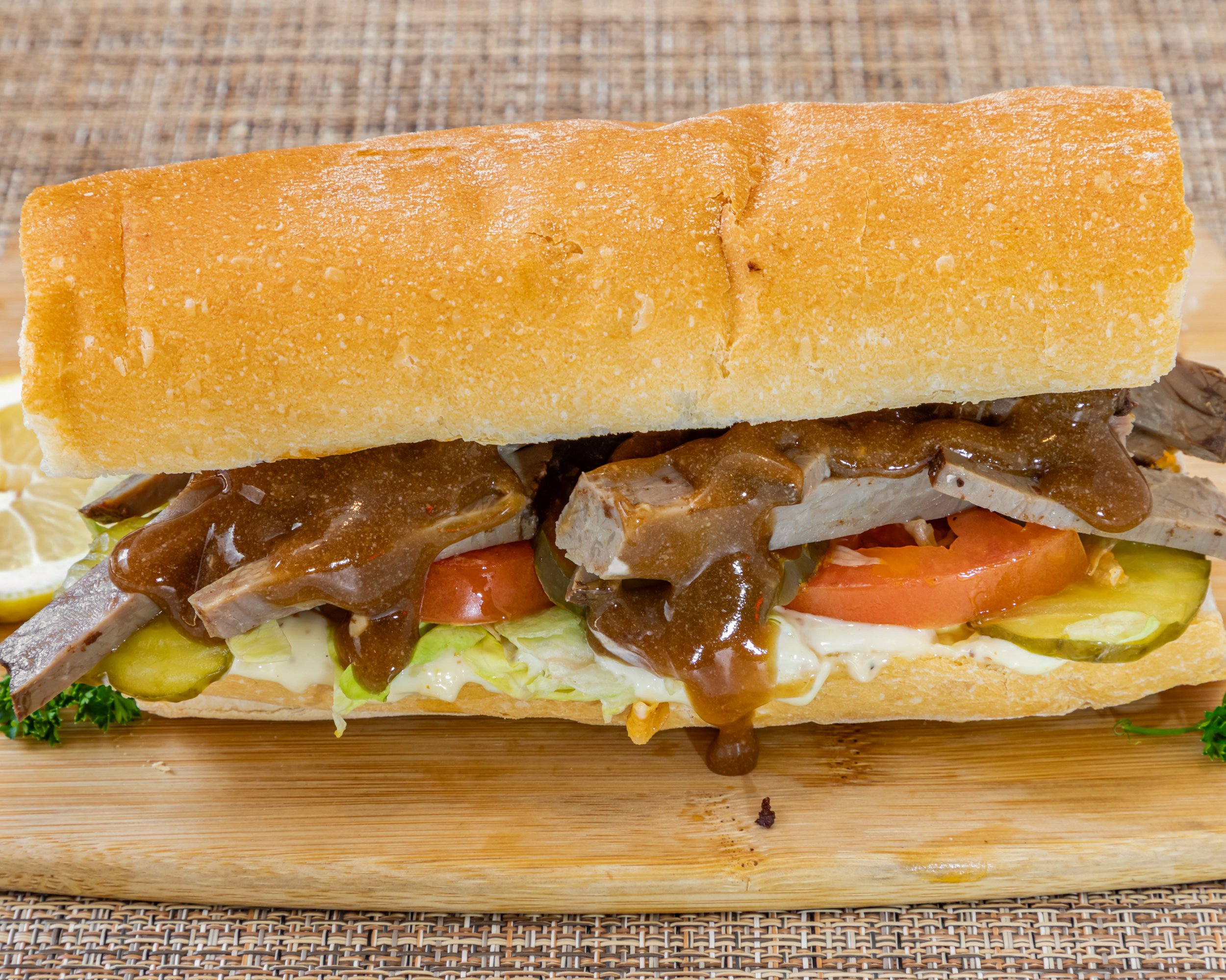 Brosto(NewOrleans)_RoastBeefPoboy.jpg