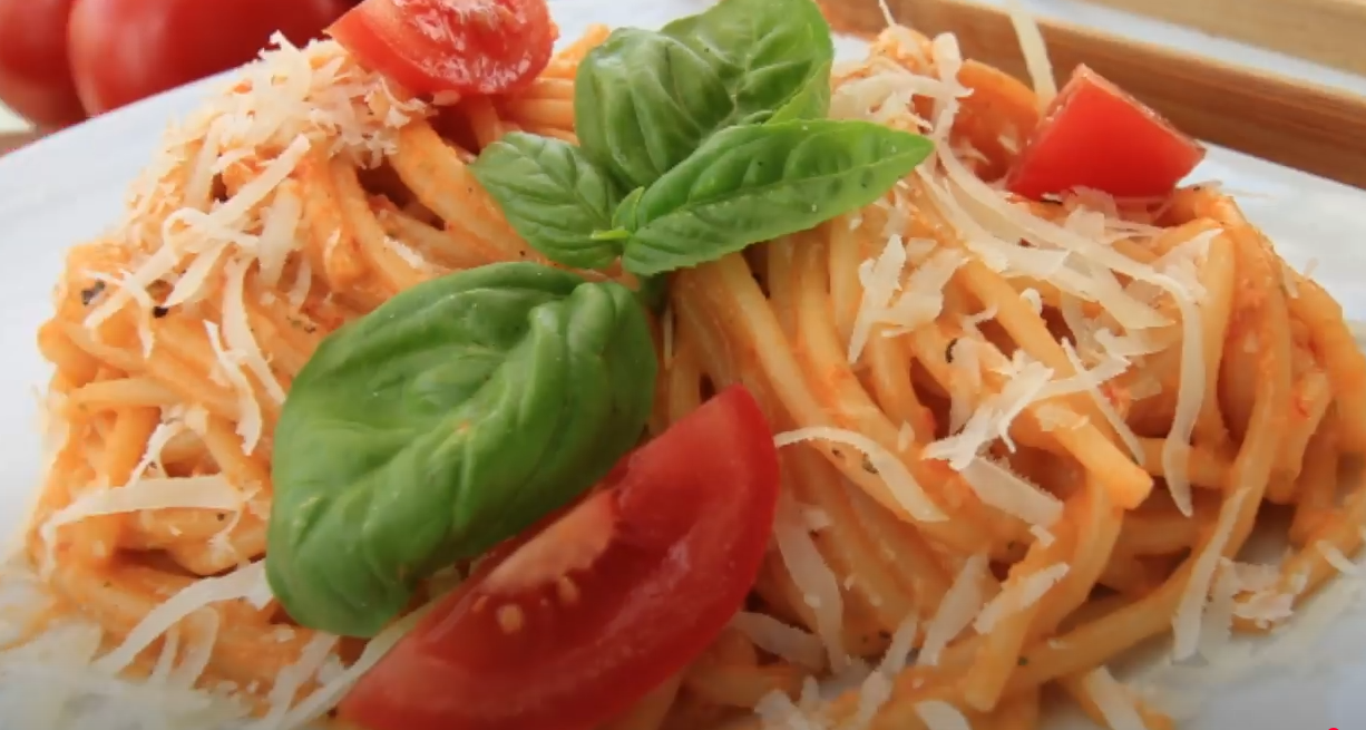 SPAGHETTI SALSA ESTATE