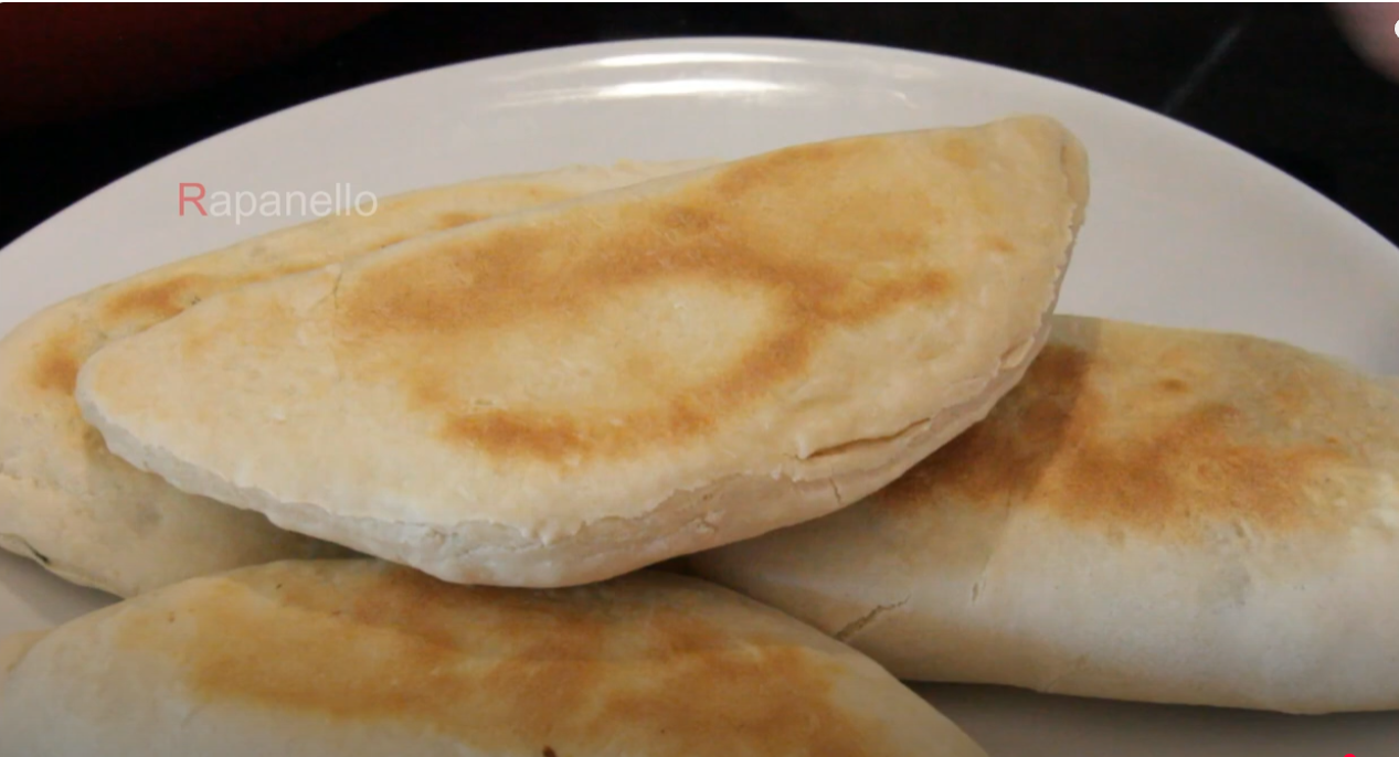 EMPANADAS DI SPINACI E FORMAGGIO