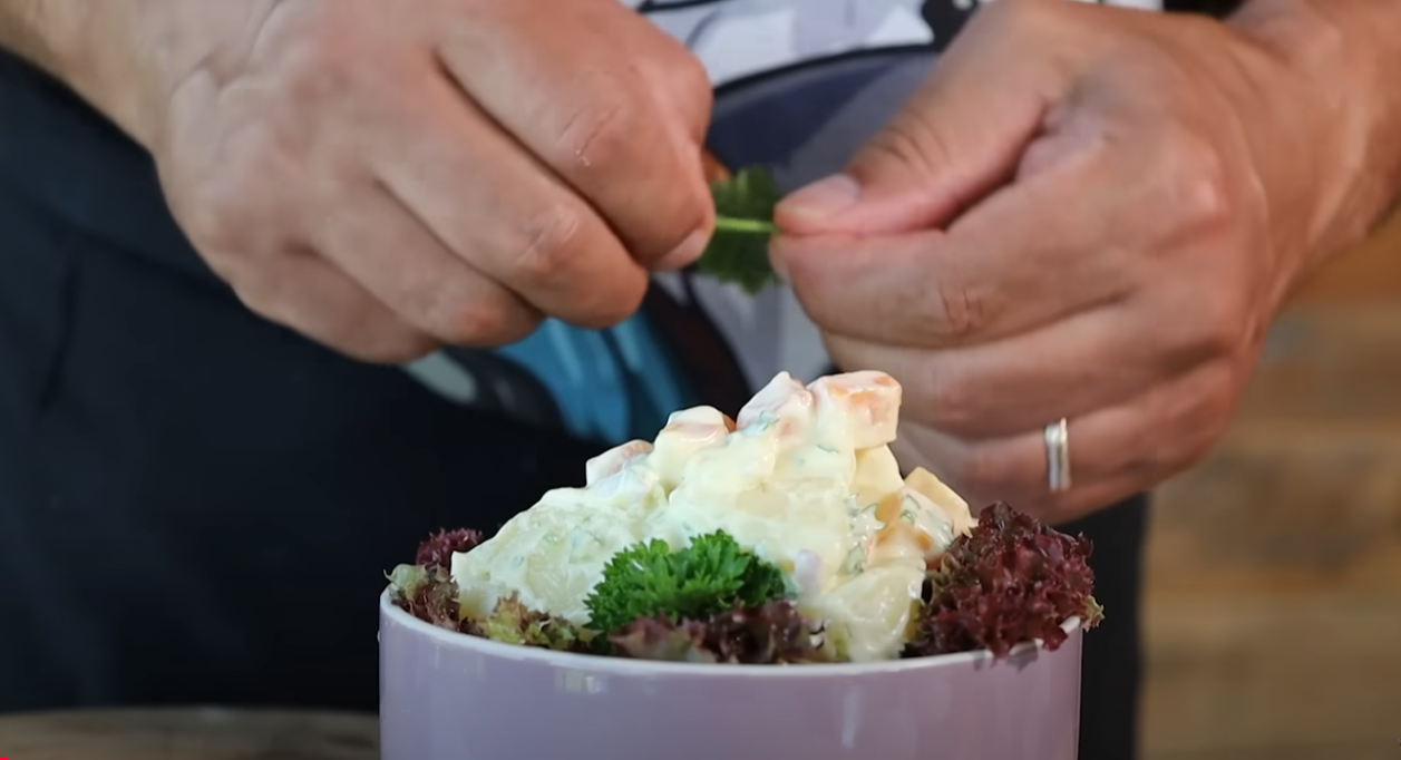 4 INSALATE di PATATE per L'ESTATE