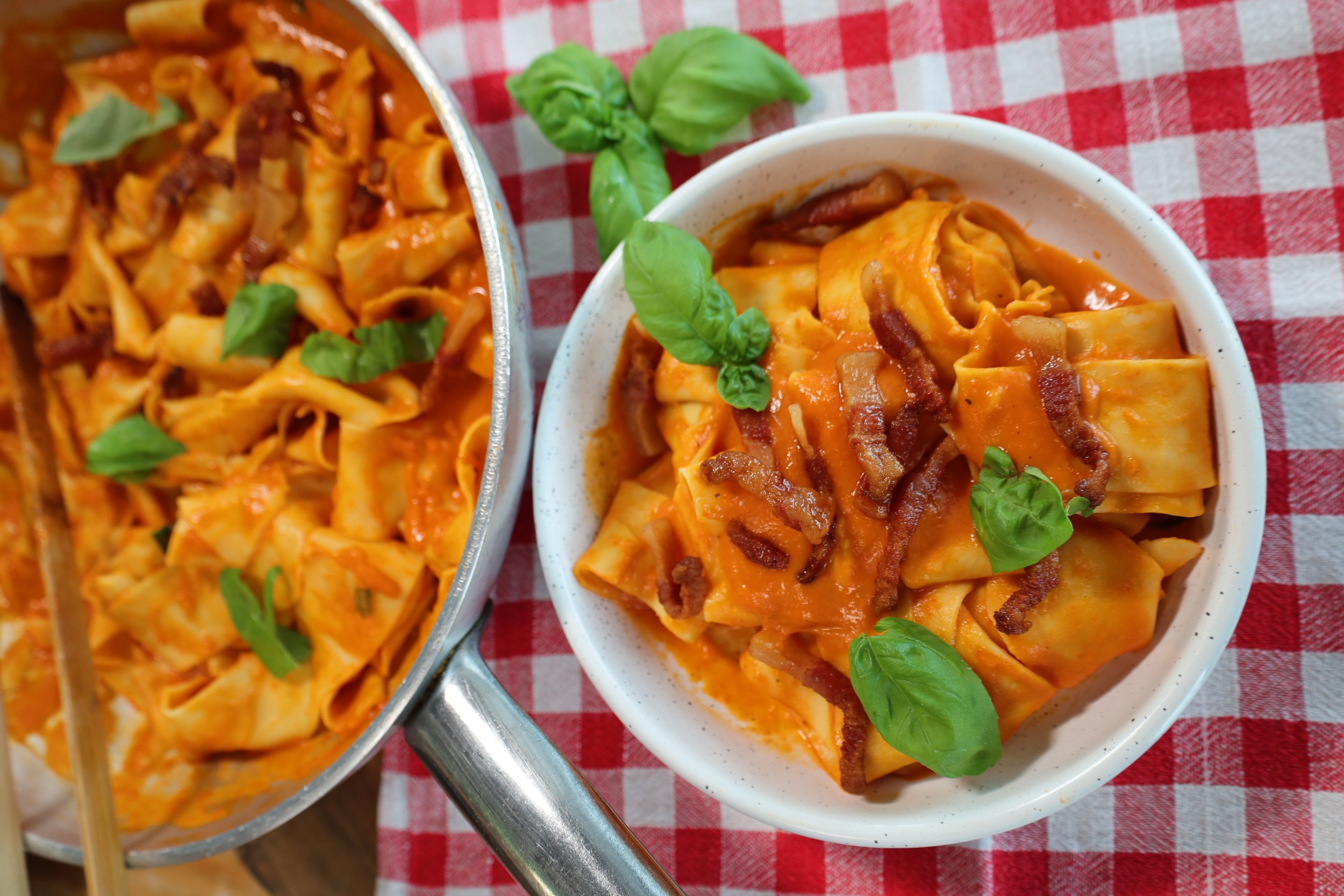 PAPPARDELLE alla CREMA di PEPERONI
