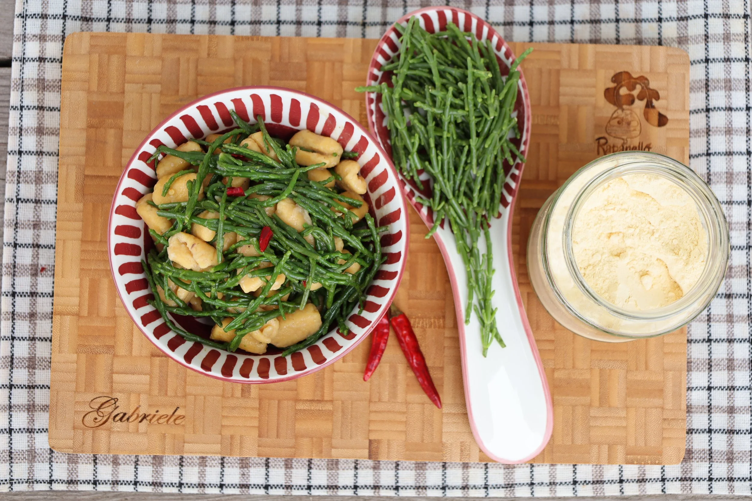 GNOCCHI DI CECI e Asparagi di Mare