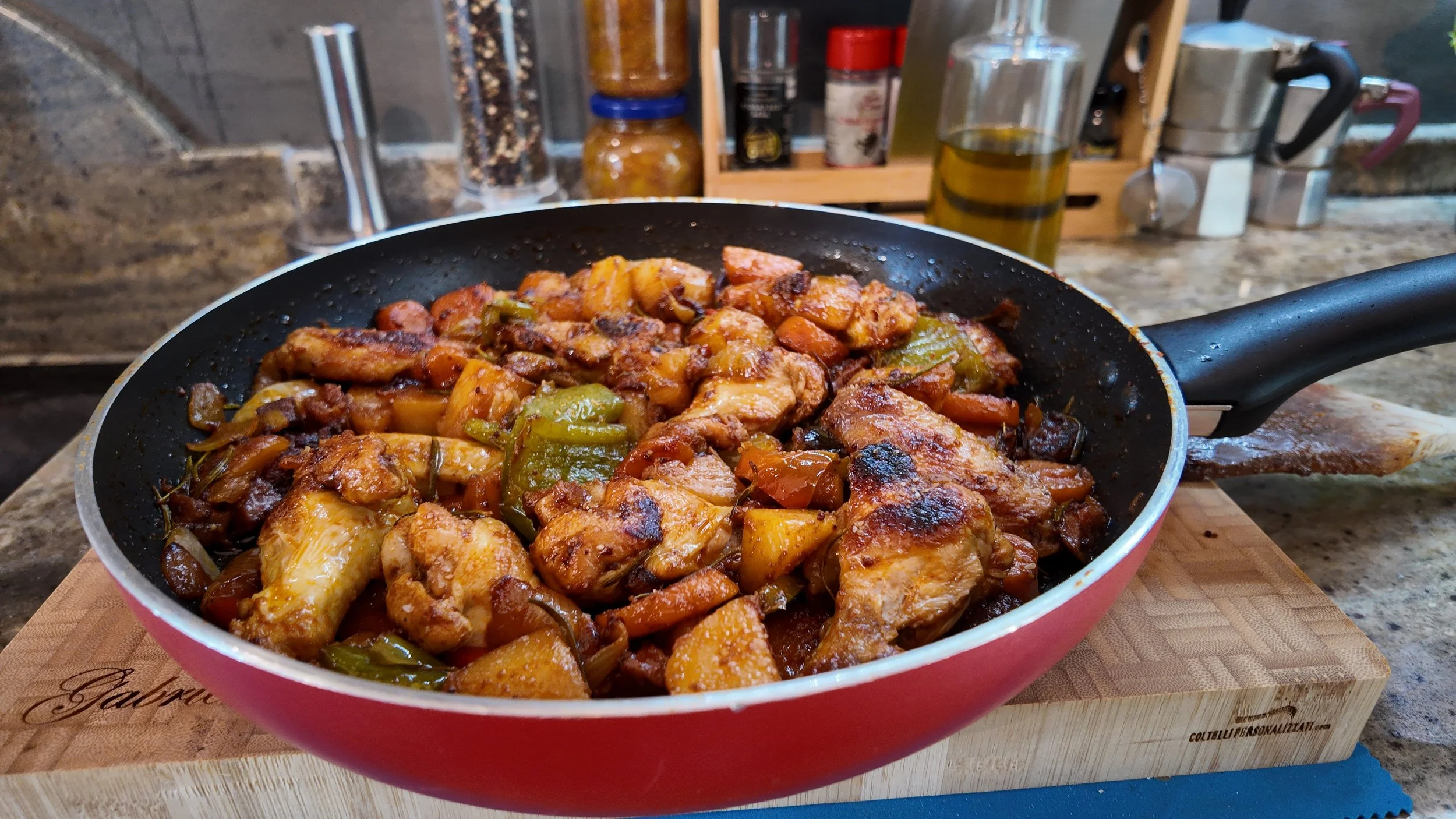 Alette di Pollo e Verdure alla Paprika