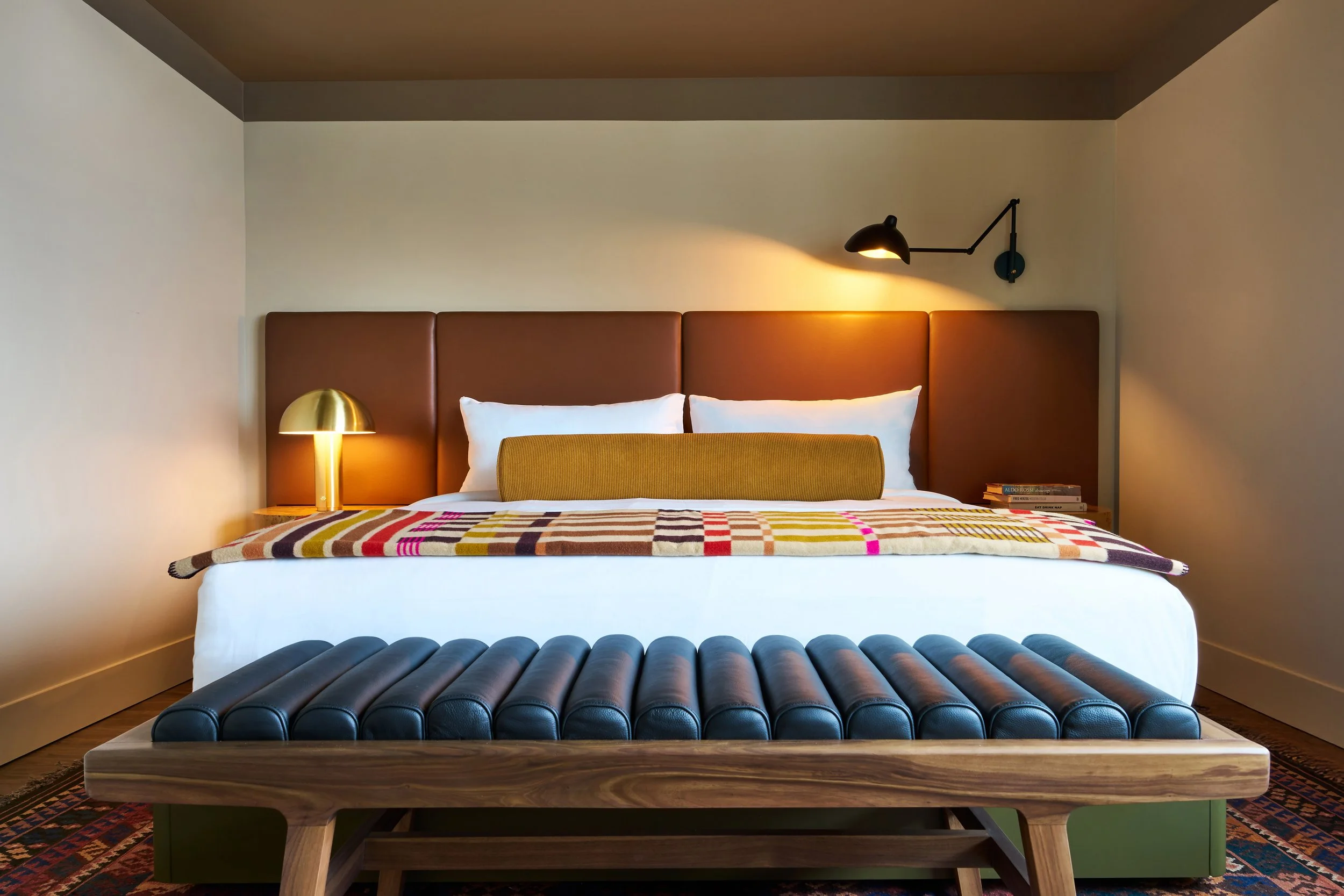 004B_260320_WerkCreative_All Inn Hotel_KingHeroBed_72DPI.jpg