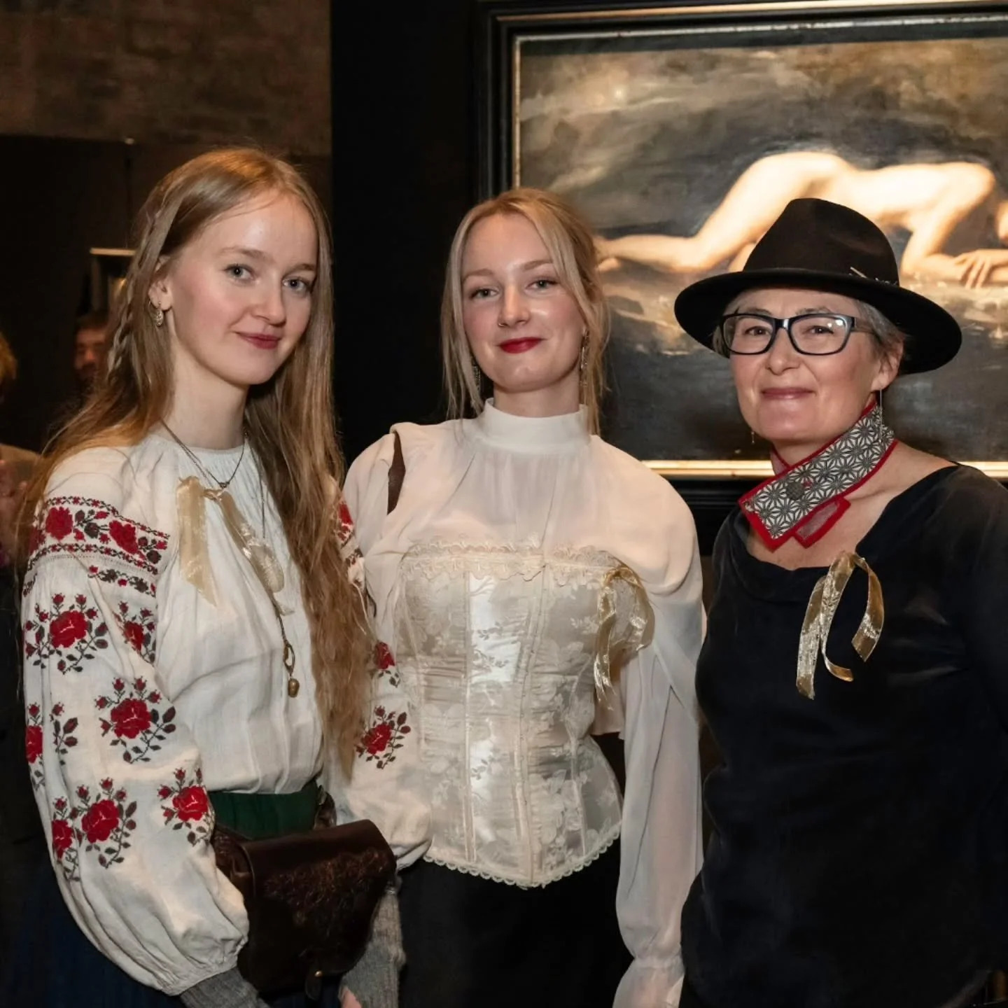 The first time I set foot in Palazzo Vecchio was around 10 years ago. I was an unhappy Art History student, I had no idea classical art academies existed and this was the closest to learning about classical painting I could come up with. 

I could ha