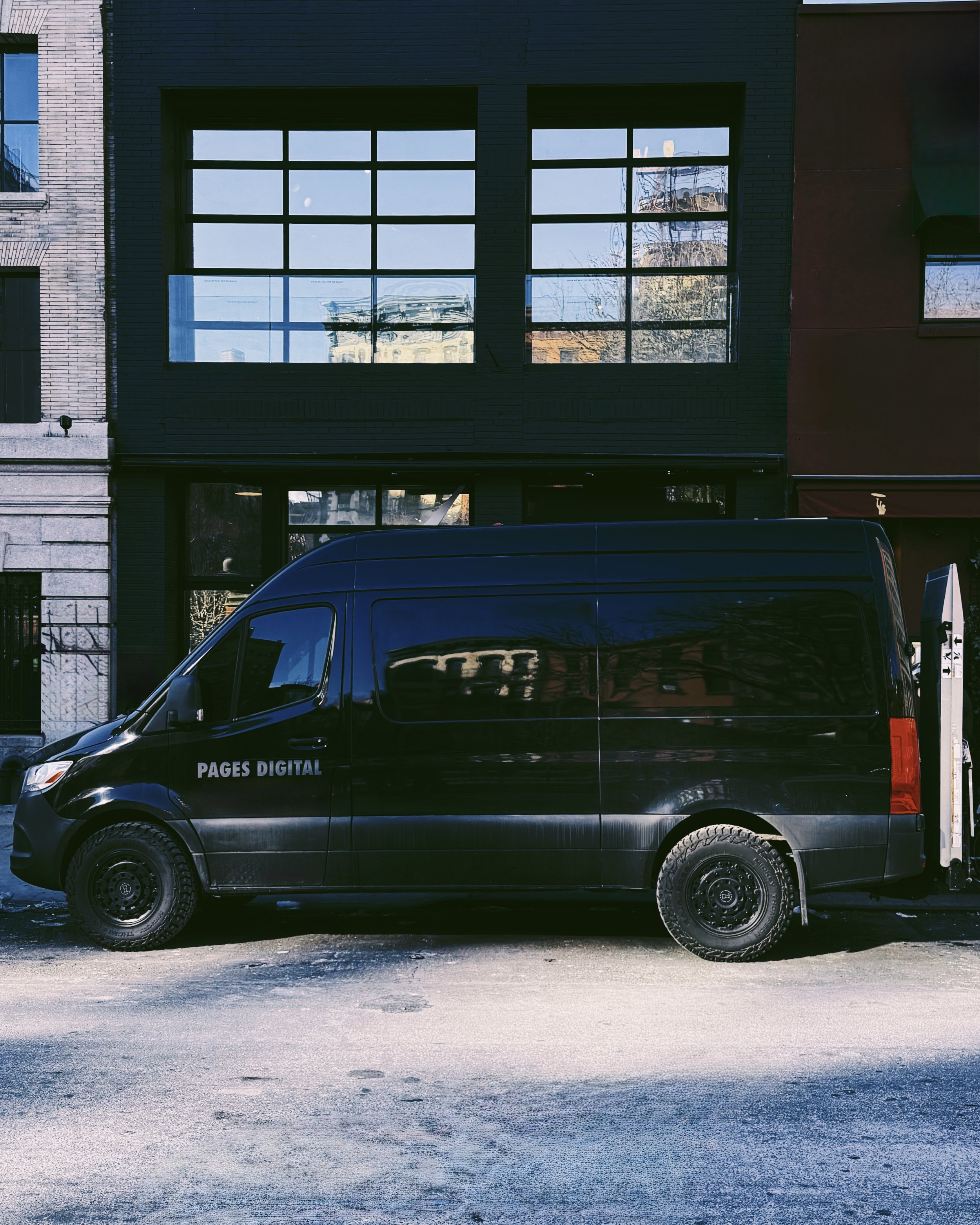 Production Van with Liftgate $500/Day