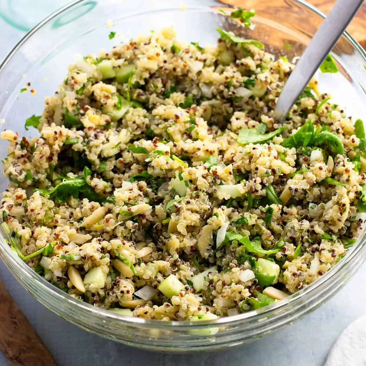 lemon herb quinoa salad (approx. 320 cal)