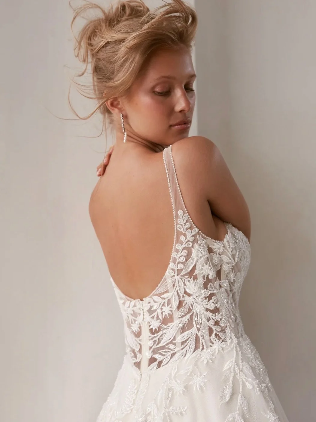 Have you met Senna? ✨

The perfect romantic a-line dress, I fell in love at first sight 🫶🏼 

Available to try on now! 

@mayabellabridal 💕

#bridalinspo #alineweddingdress #bridetobe #2026bride #2027bride