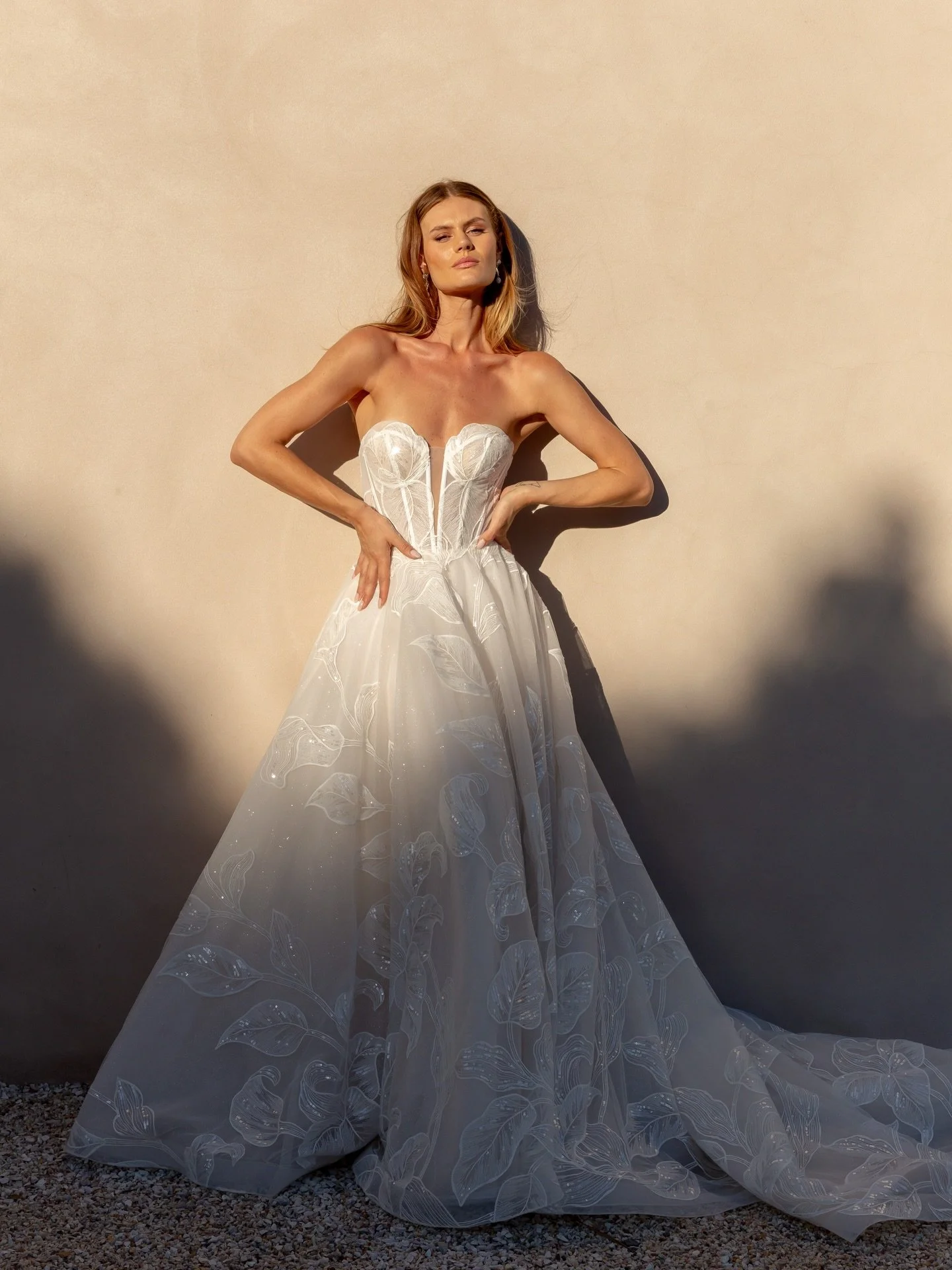 LULU is a dress dreams are made of ✨

A delight from @mayabellabridal she has that special something! Delicate embroidered lace appliqu&eacute;s give this dress that romantic yet refined look 💖 and the intricate corseted bodice offers flattering sup