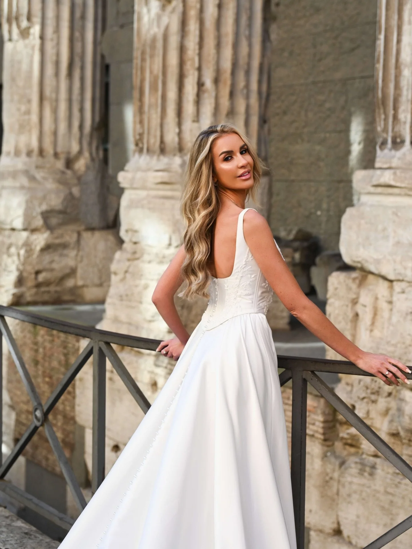 Z U C C A ✨ 

One more of our newest arrivals - Zucca from @dandolondon 💖 

Elegance with a little edge - this dress is the perfect blend, giving you gorgeous details along the bodice but  keeping things chic and clean too. 

Will you be one of the 