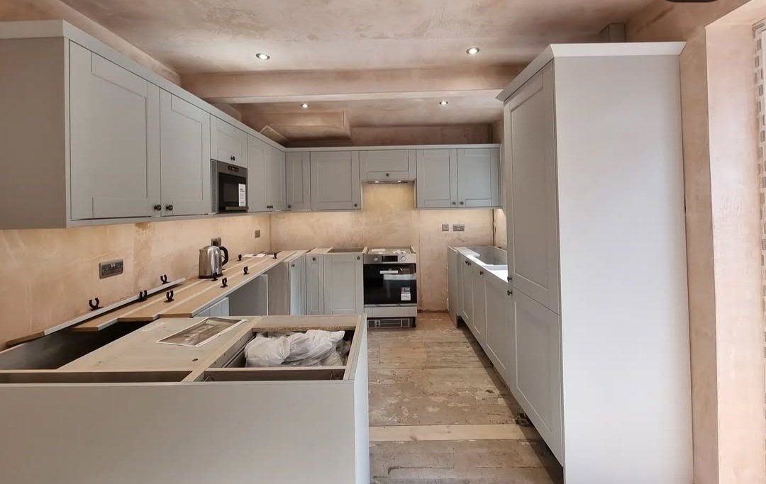 Kigchen lighting and sockets.jpg