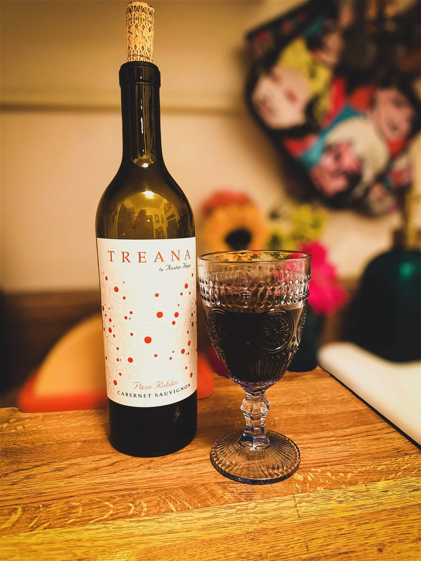 To a long and prosperous&hellip; wait, what day is it? 🍷🙌🏼 @hopefamilywines 
.
.
🍋𝒮𝓆𝓊ℯℯ𝓏ℯ 𝓌𝒽𝒶𝓉ℯ𝓋ℯ𝓇 𝒟𝒶𝓎 𝒾𝓉 𝒾𝓈!🍋
.
.
#GoingUpOnATuesday #LegitThoughtItWasWednesday #bookedbusyblessed #lemonyay #squeezetheday #personalchef #caterer