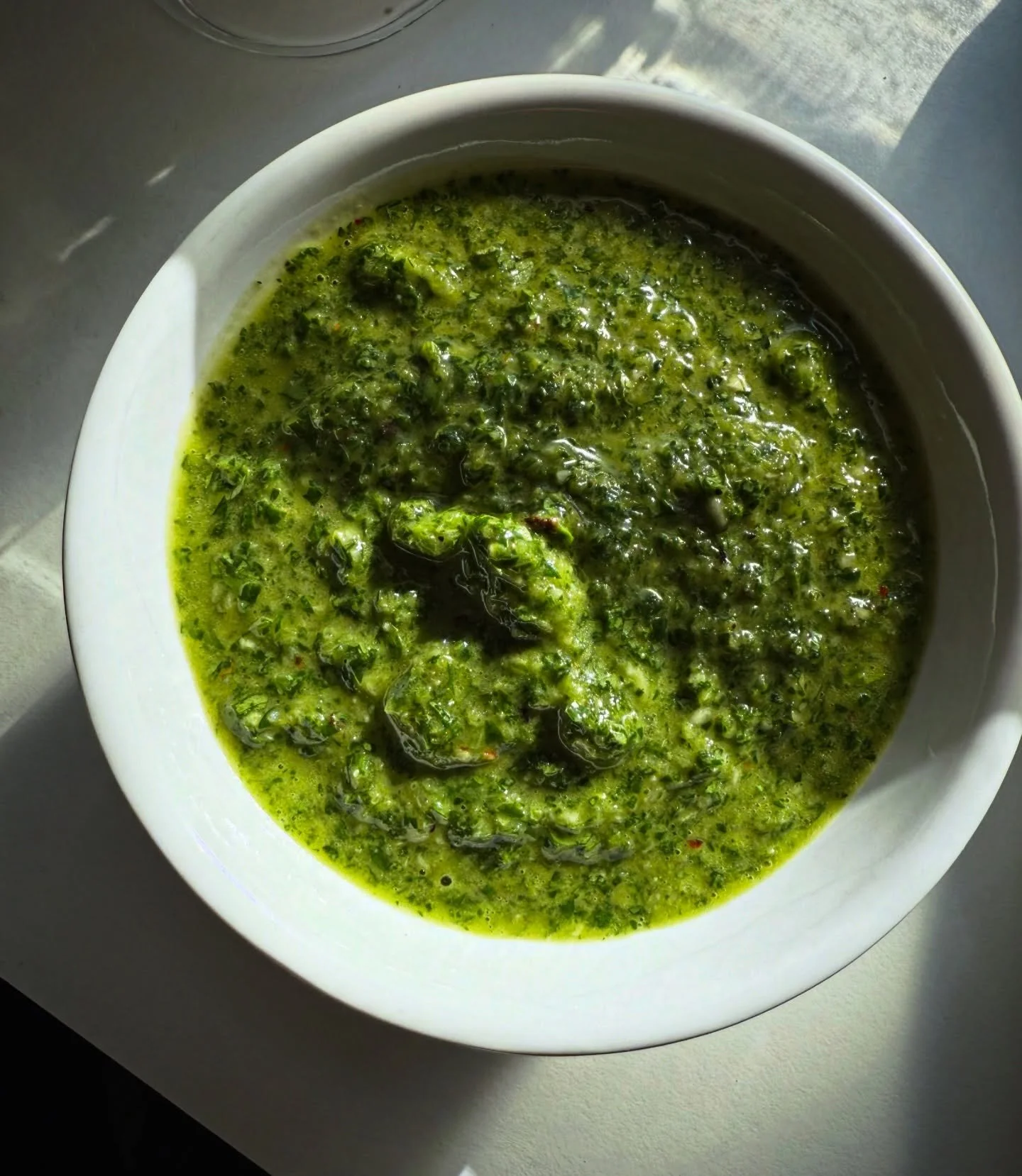 🌿Chimichurri so sexy, we&rsquo;re blushing.
🌿Chimichurri so delicious, we&rsquo;re salivating.
🌿Chimichurri so fresh, we wish our screens were scratch and sniff. 
.
Simple ingredients. Stellar flavor. #sauceboss 
.
.
🍋𝒮𝓆𝓊ℯℯ𝓏ℯ 𝓉𝒽ℯ 𝒟𝒶𝓎!🍋
