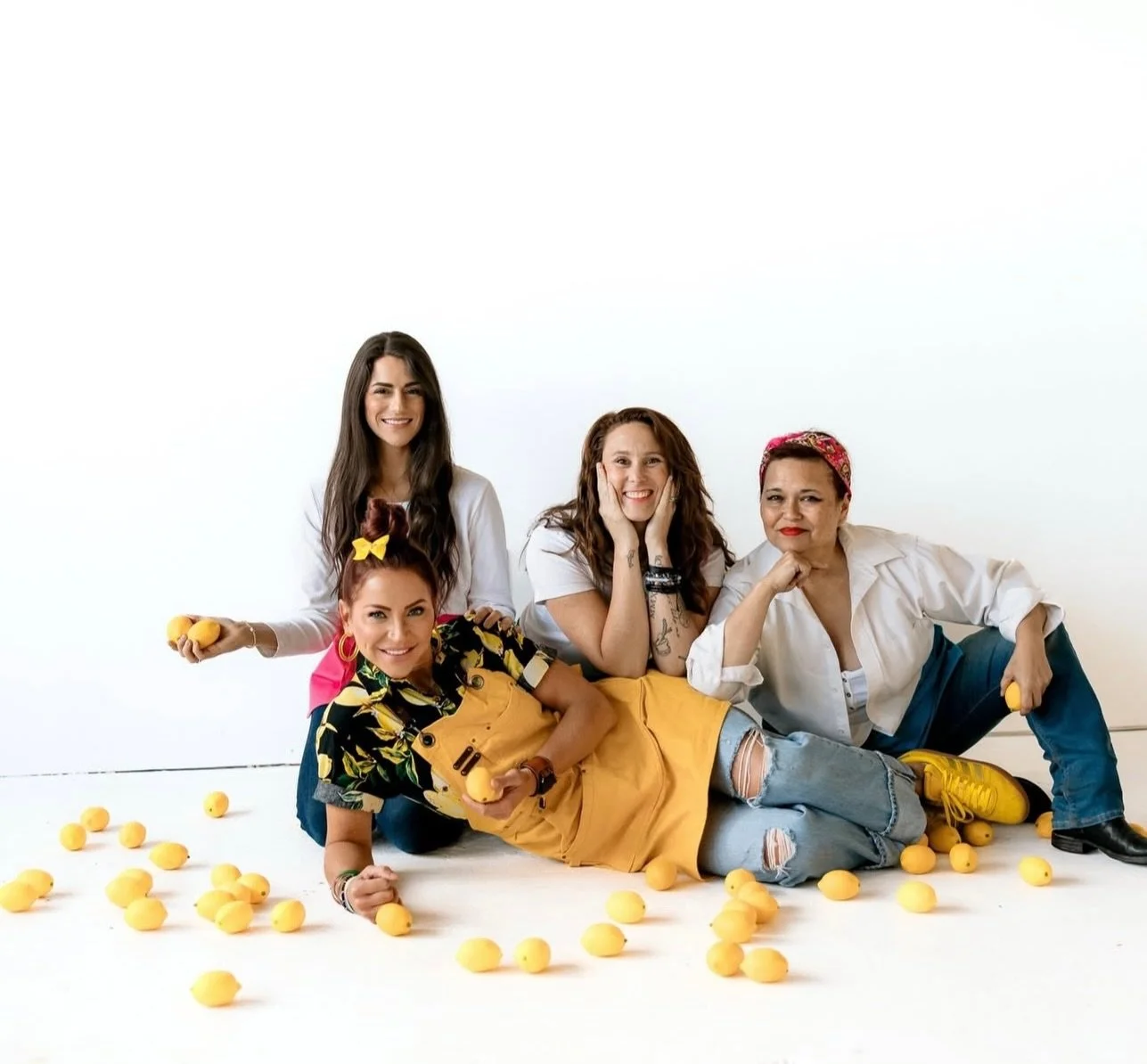 Woman Owned. Women Operated. Women Loved. Women Honored. Women Celebrated. 👯&zwj;♀️💛🍋🙌🏼
.
Happy International Women&rsquo;s Day! ✨🫶🏼👑
.
🍋𝒮𝓆𝓊ℯℯ𝓏ℯ 𝓉𝒽ℯ 𝒥𝓃𝓉ℯ𝓇𝓃𝒶𝓉𝒾𝒾𝓃𝒶𝓁 𝒲ℴ𝓂ℯ𝓃'𝓈 𝒟𝒶𝓎!🍋
.
#squeezetheday #lemonyay #internatio