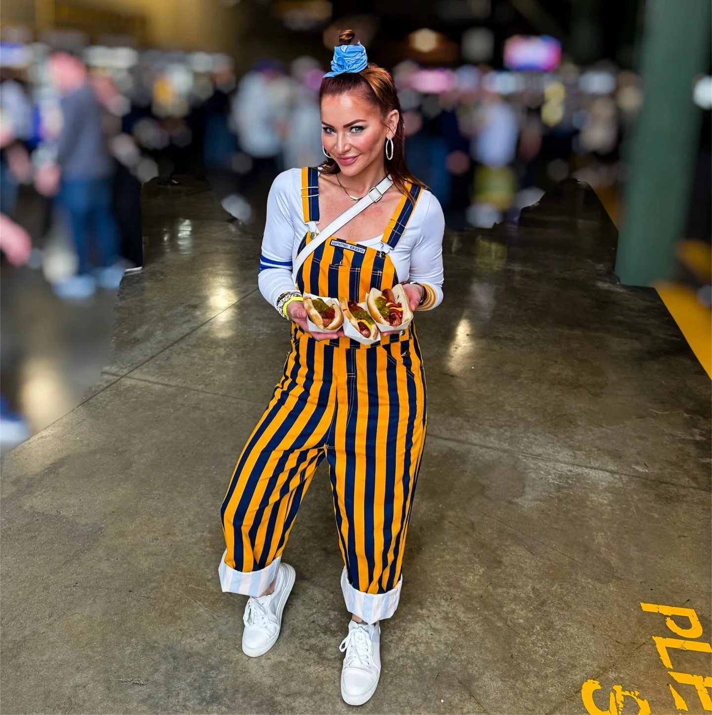 Stadium Dogs = My Love Language 🌭💛
.
.
🍋𝒮𝓆𝓊ℯℯ𝓏ℯ 𝓉𝒽ℯ 𝒪𝓅ℯ𝓃𝒾𝓃ℊ 𝒟𝒶𝓎!🍋
.
#lemonyay #squeezetheday #baseballszn #mkefoodies #hotdog