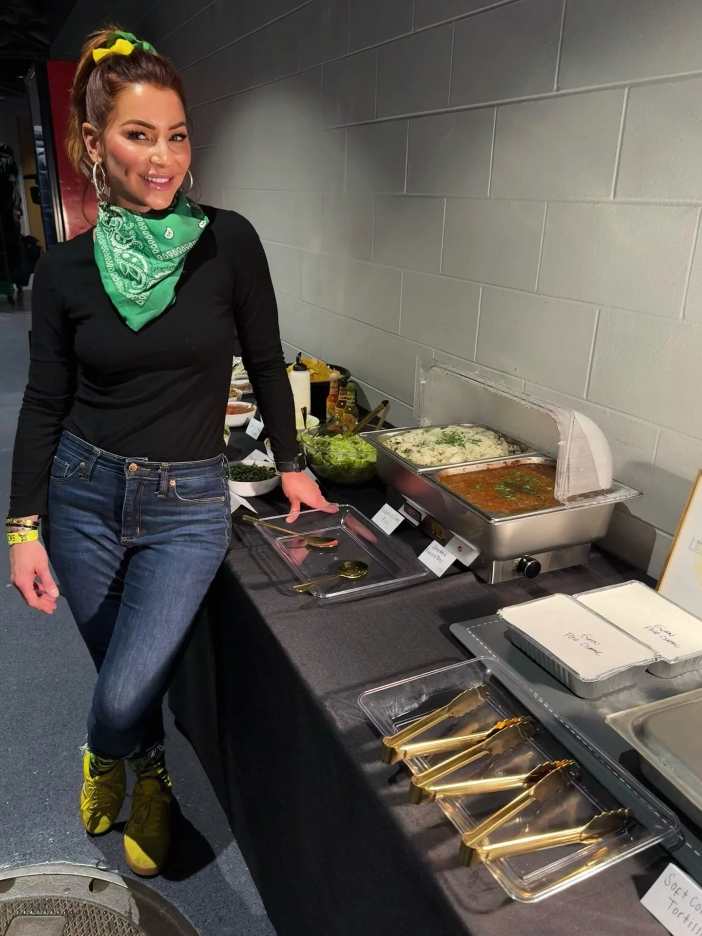 Cleveland @cavs &sup2;
.
On 3/17/26 we swapped green beer and corne beef + cabbage for another amazing opportunity to provide the Pre + Post game meals for the Cavs at the @fiservforum . And for that, I am the luckiest girl in the world 🍀😘
.
Anothe