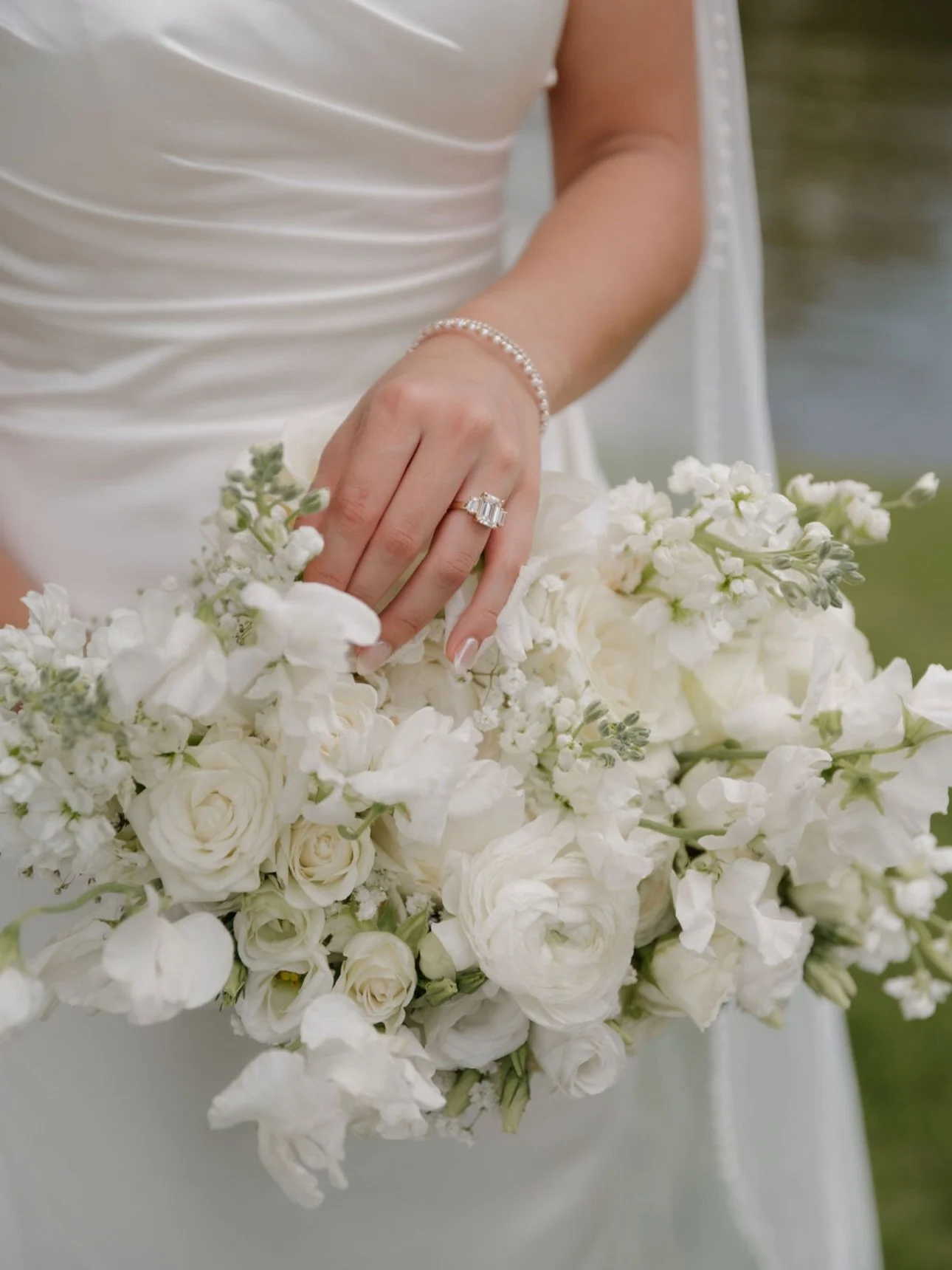 dreamy details! 🥰

Photography | @laurenbphotography 
Venue | @thegreystoneestate