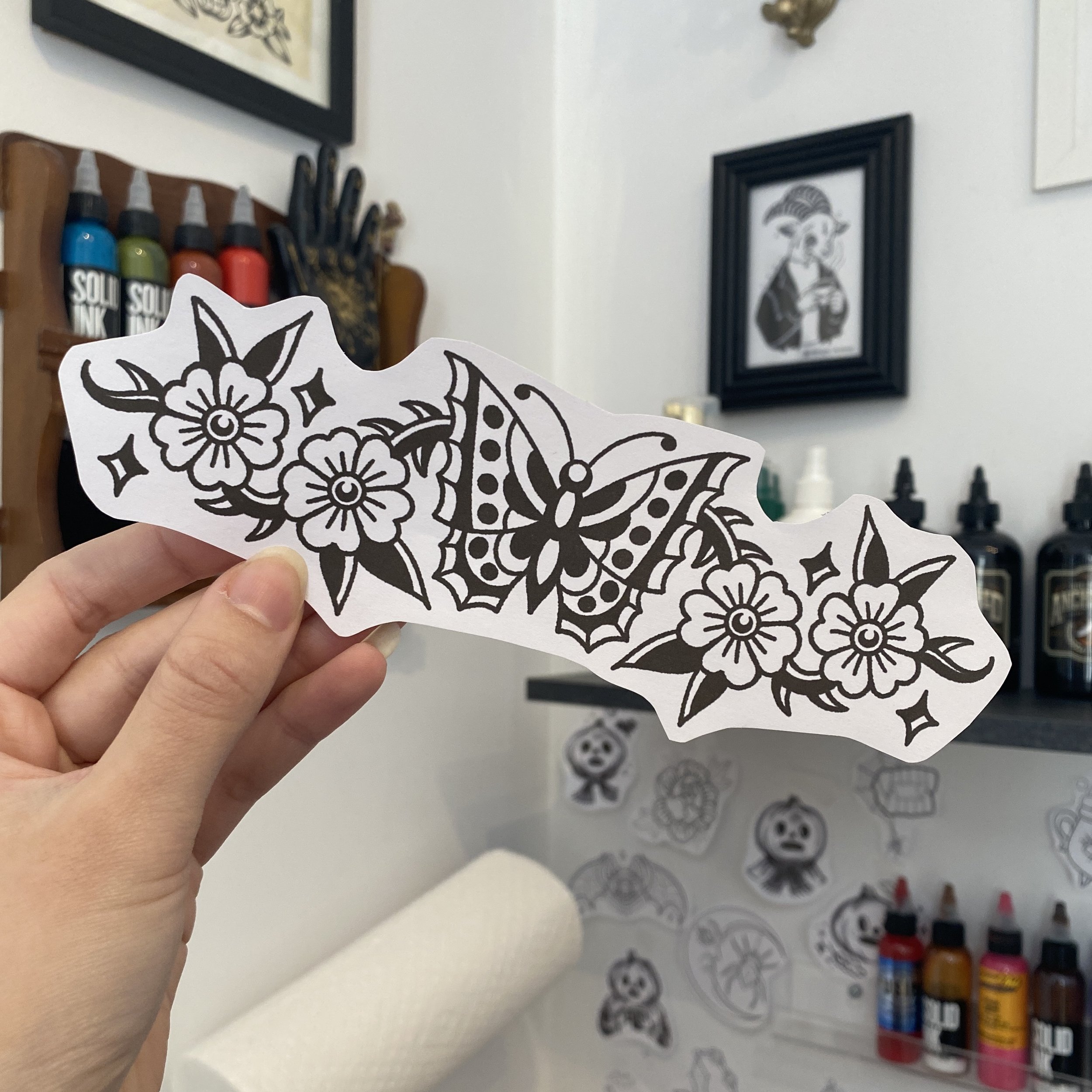 Papillon floral - poitrine/ bas du dos