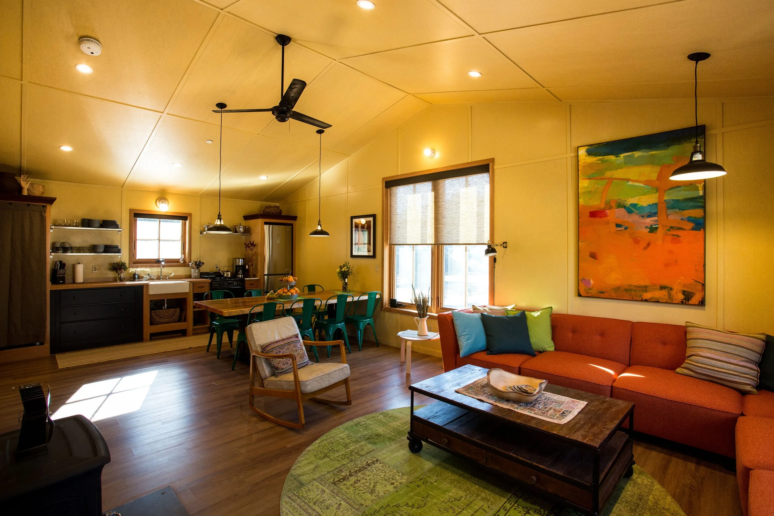Barn - Living and Kitchen.jpg